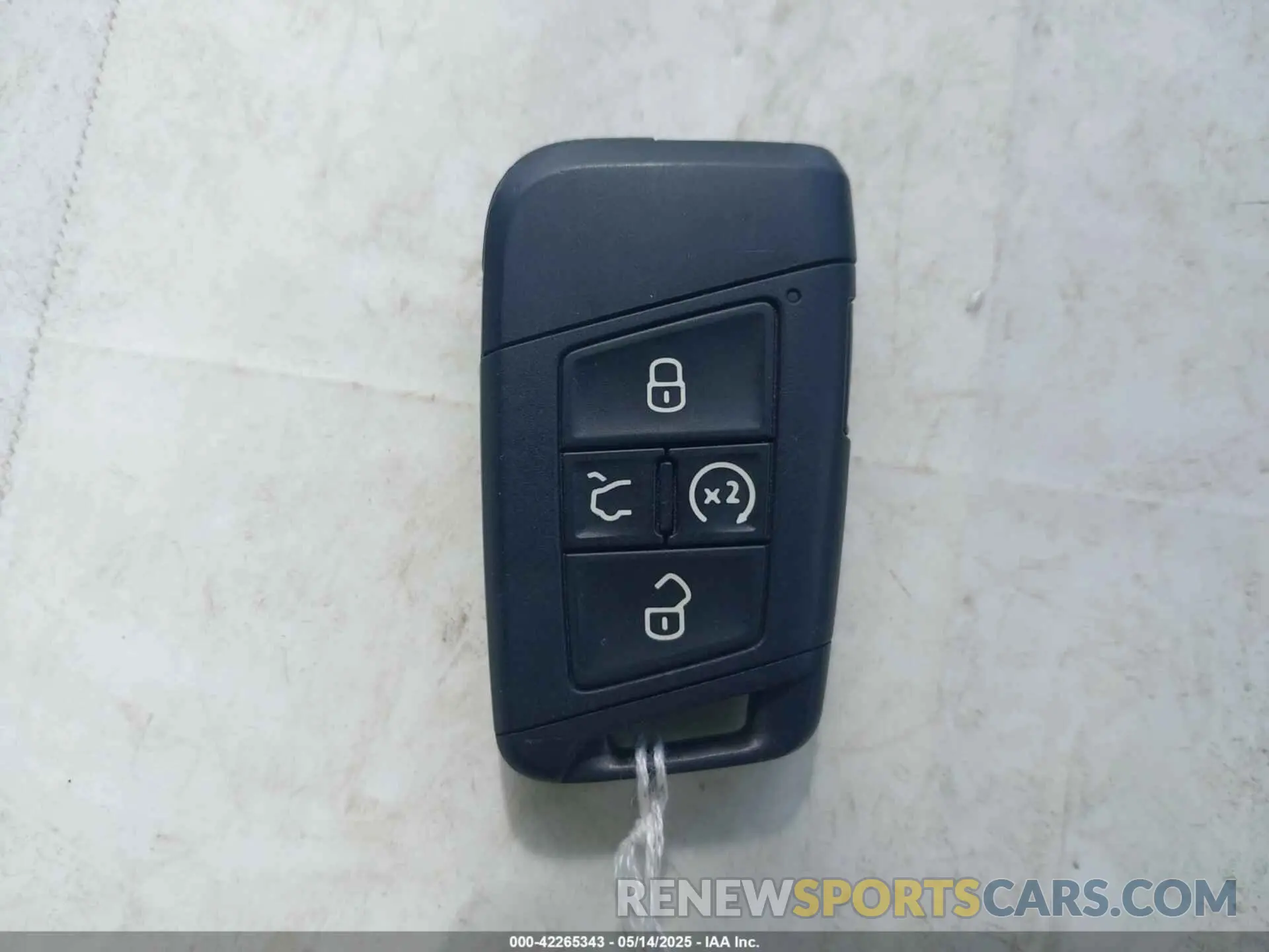 11 Photograph of a damaged car 3VWCB7BU2KM270912 VOLKSWAGEN JETTA 2019