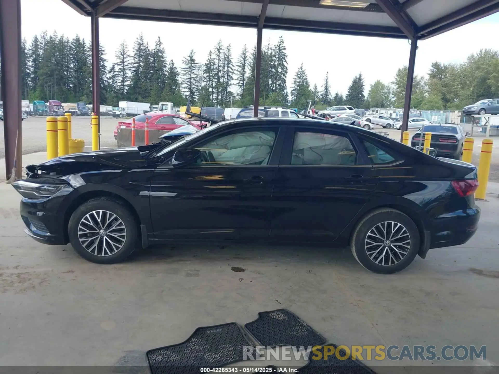14 Photograph of a damaged car 3VWCB7BU2KM270912 VOLKSWAGEN JETTA 2019