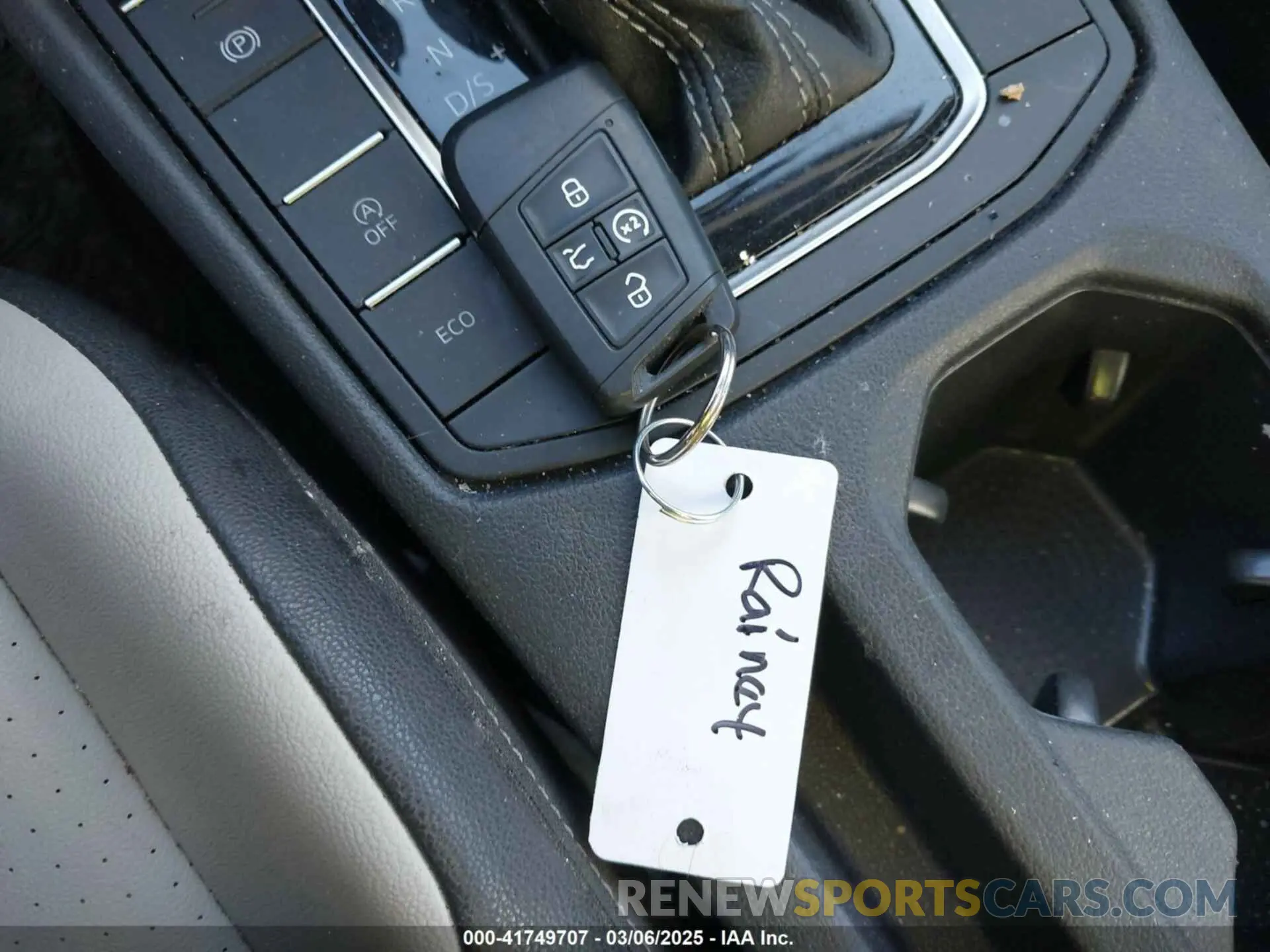 11 Photograph of a damaged car 3VWCB7BU3KM202358 VOLKSWAGEN JETTA 2019