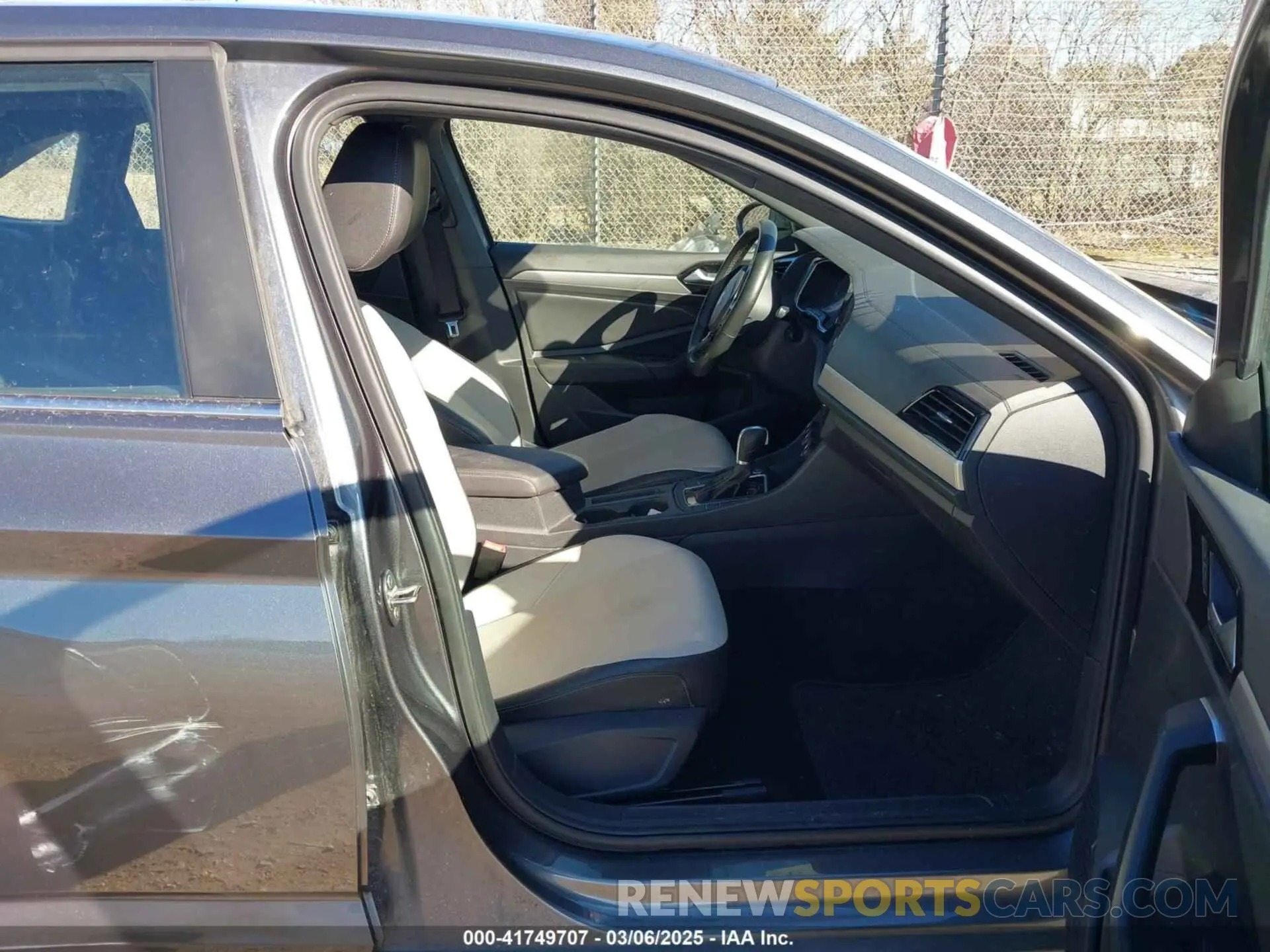 5 Photograph of a damaged car 3VWCB7BU3KM202358 VOLKSWAGEN JETTA 2019