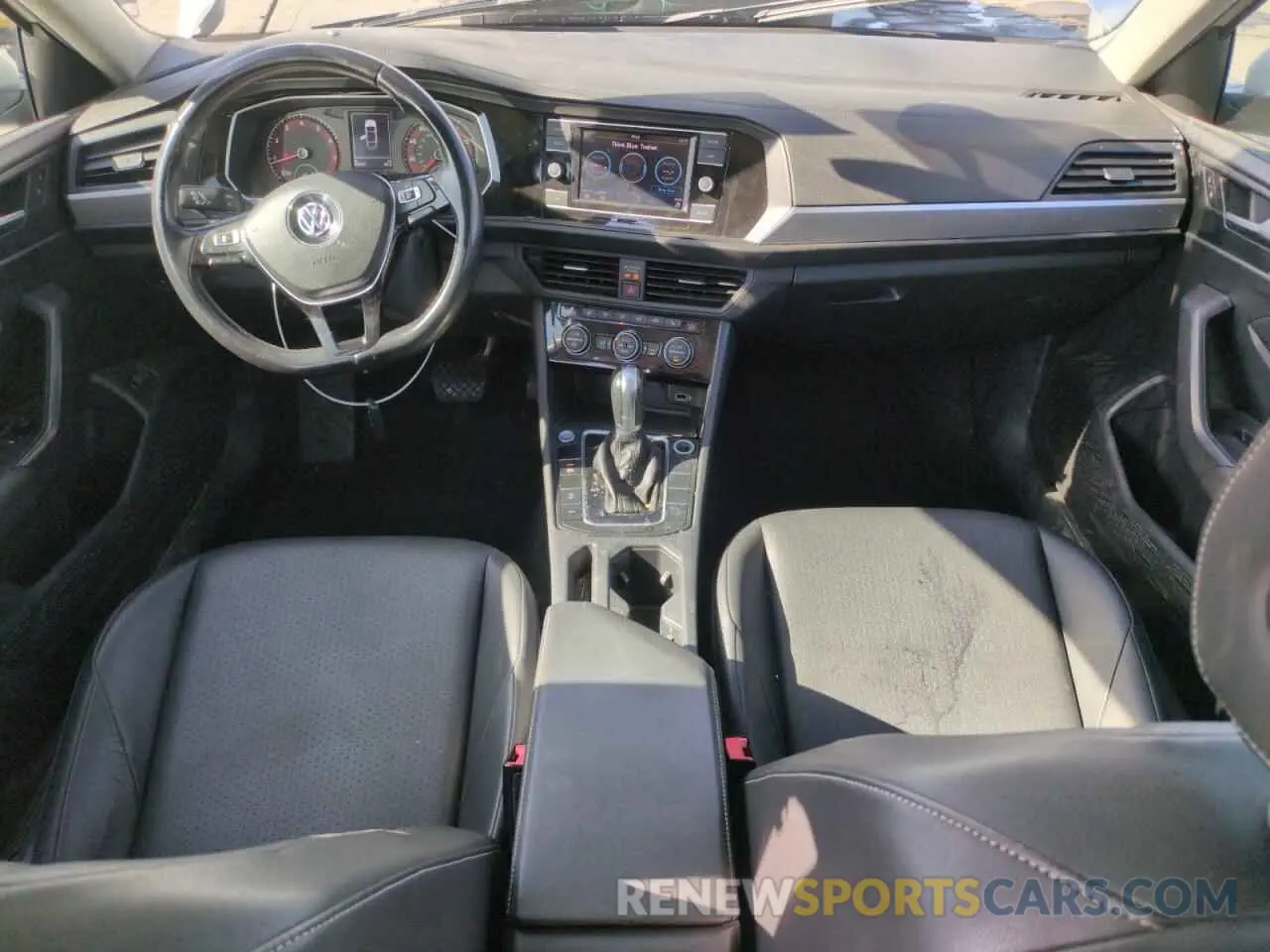 8 Photograph of a damaged car 3VWCB7BU4KM160539 VOLKSWAGEN JETTA 2019