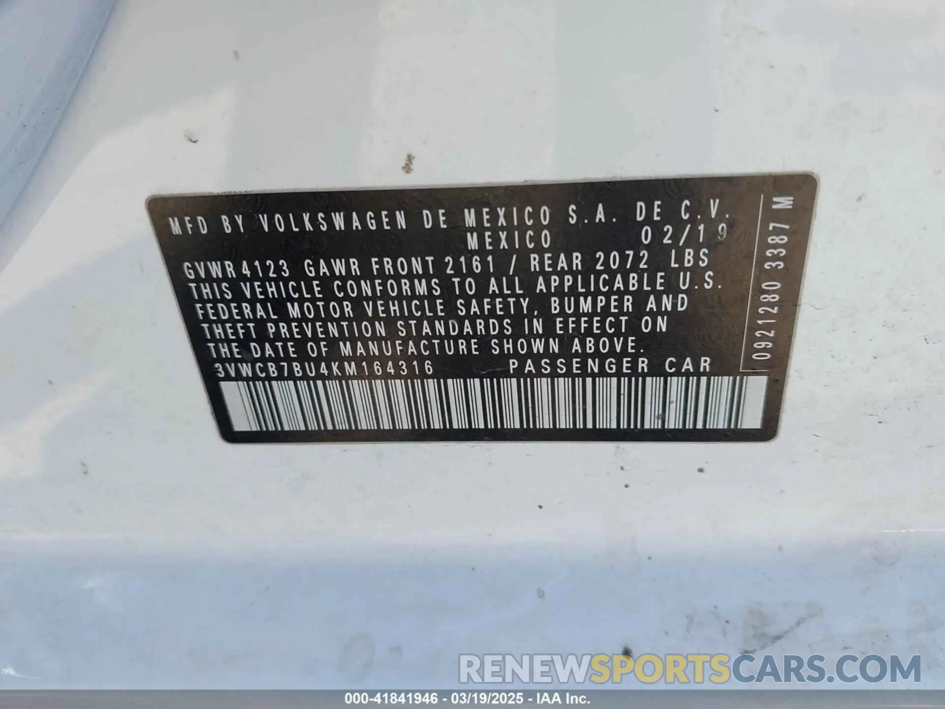 9 Photograph of a damaged car 3VWCB7BU4KM164316 VOLKSWAGEN JETTA 2019