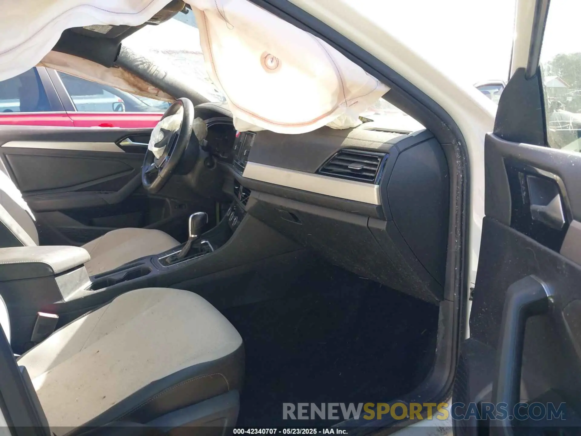 5 Photograph of a damaged car 3VWCB7BU4KM170634 VOLKSWAGEN JETTA 2019