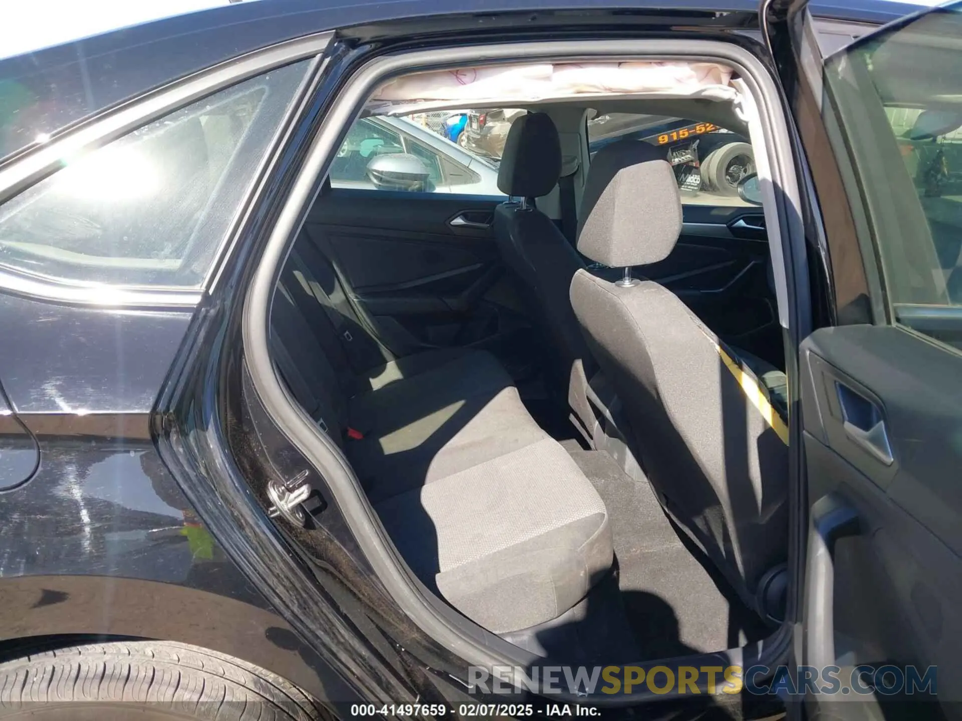 8 Photograph of a damaged car 3VWCB7BU4KM174862 VOLKSWAGEN JETTA 2019