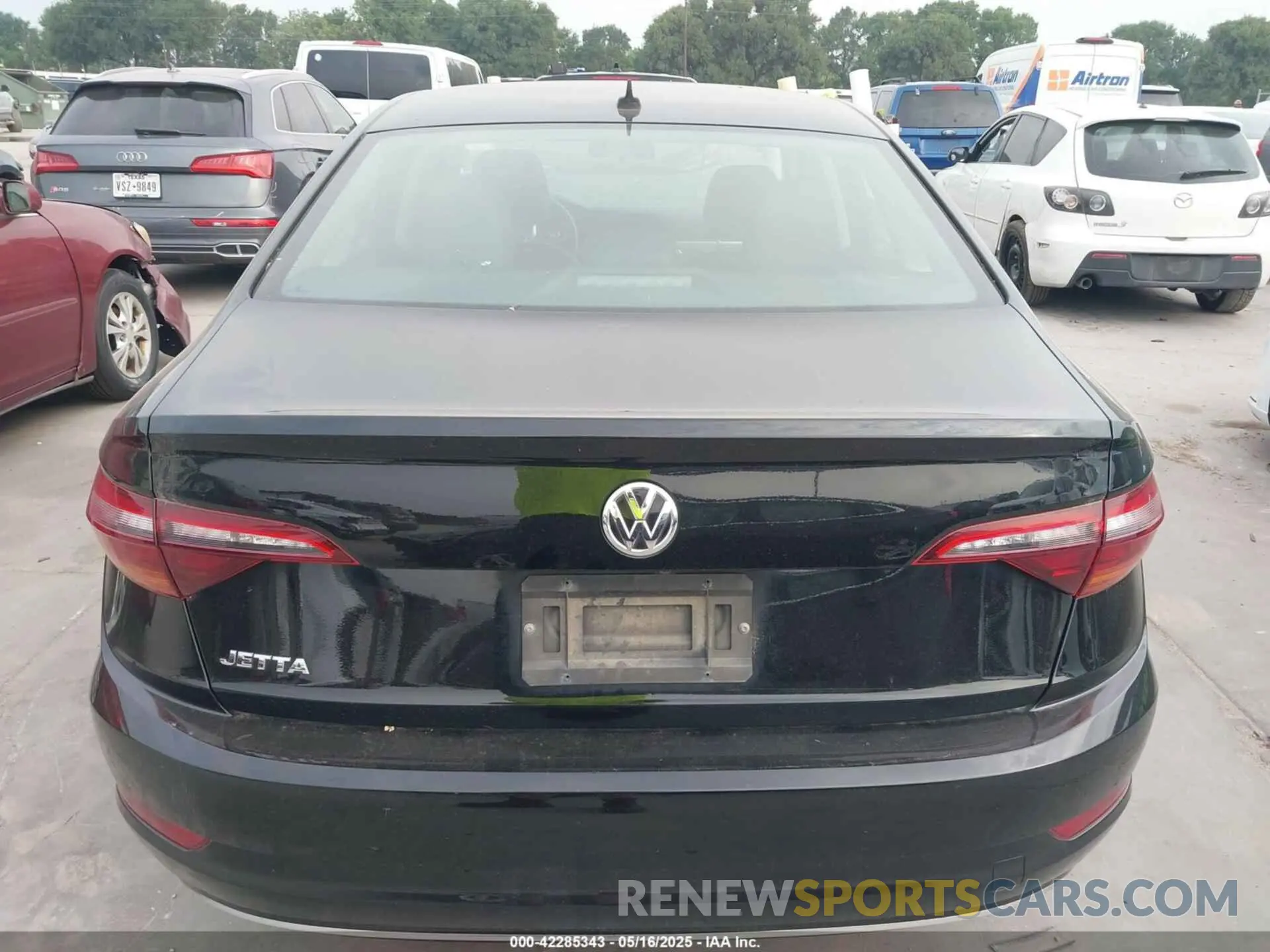 16 Photograph of a damaged car 3VWCB7BU4KM176353 VOLKSWAGEN JETTA 2019