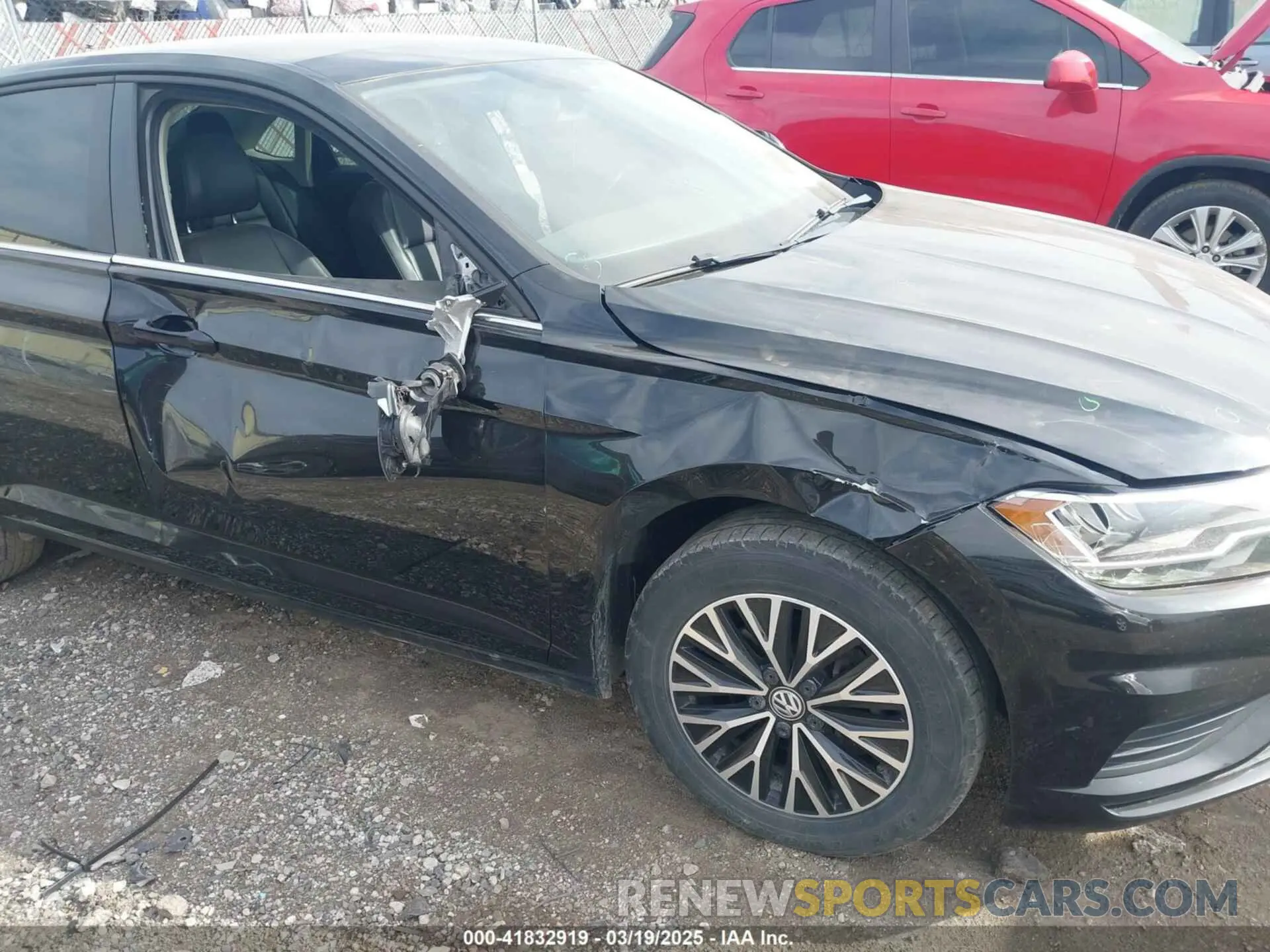 6 Photograph of a damaged car 3VWCB7BU4KM185540 VOLKSWAGEN JETTA 2019