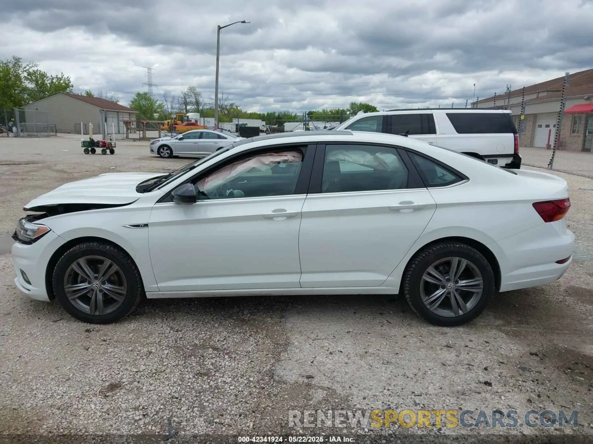 14 Photograph of a damaged car 3VWCB7BU4KM190205 VOLKSWAGEN JETTA 2019