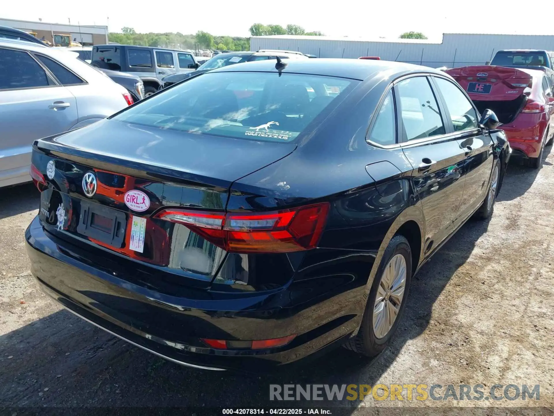 4 Photograph of a damaged car 3VWCB7BU5KM214639 VOLKSWAGEN JETTA 2019