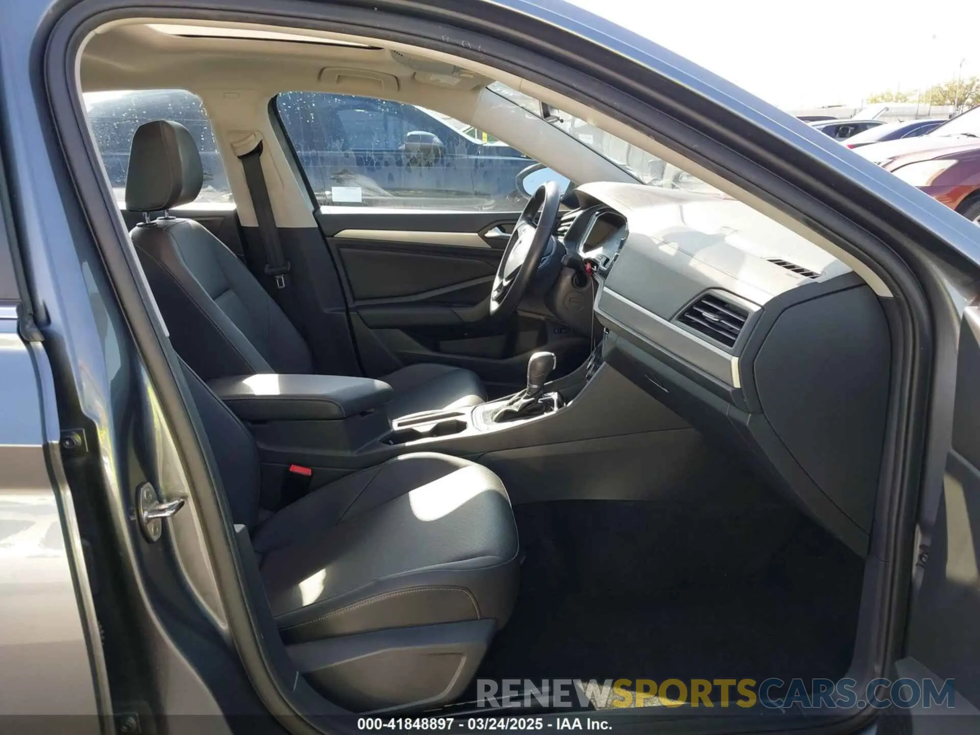 5 Photograph of a damaged car 3VWCB7BU5KM224829 VOLKSWAGEN JETTA 2019