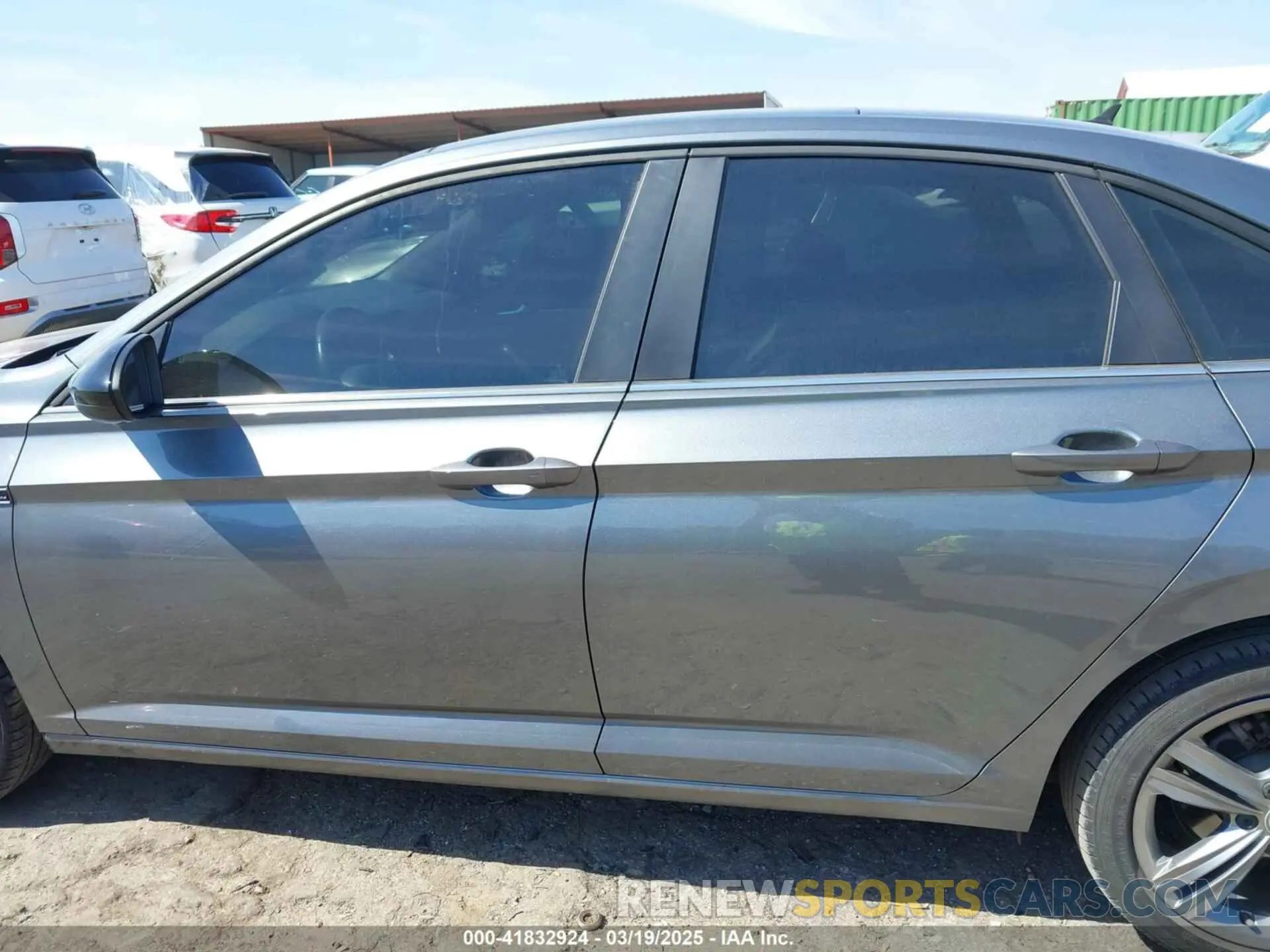 14 Photograph of a damaged car 3VWCB7BU5KM239900 VOLKSWAGEN JETTA 2019
