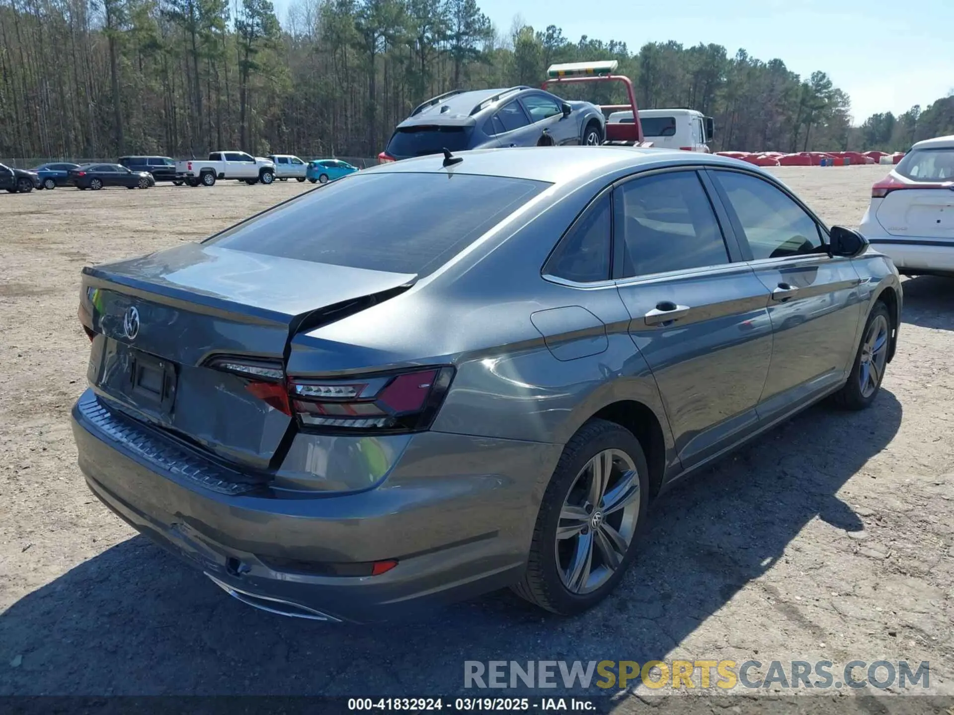 4 Photograph of a damaged car 3VWCB7BU5KM239900 VOLKSWAGEN JETTA 2019