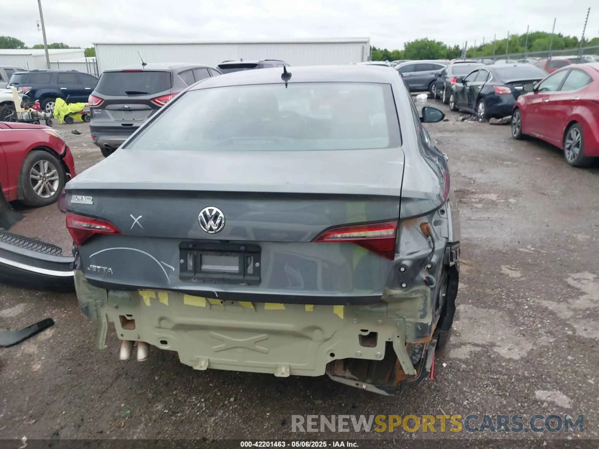 17 Photograph of a damaged car 3VWCB7BU6KM219056 VOLKSWAGEN JETTA 2019