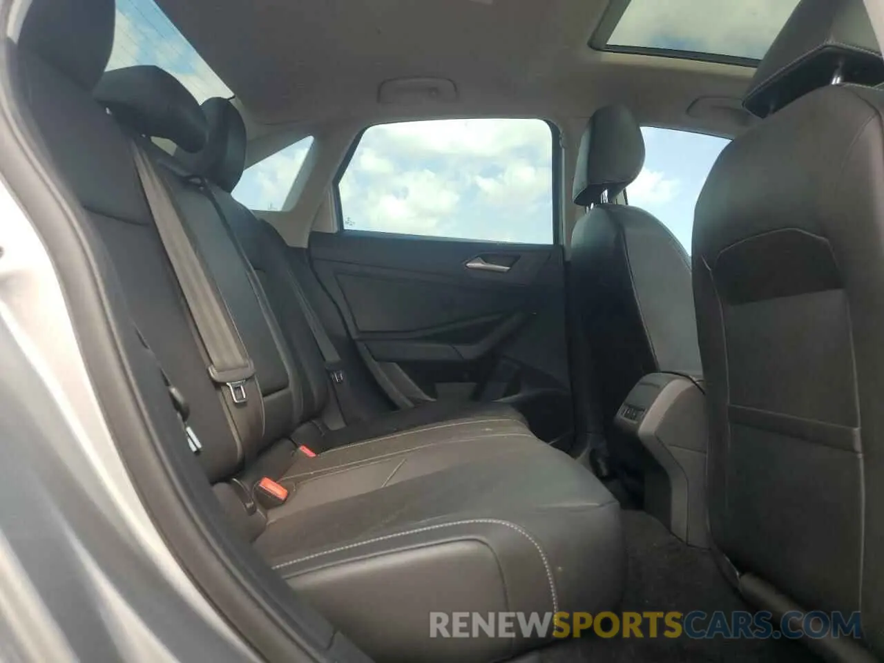 10 Photograph of a damaged car 3VWCB7BU6KM225178 VOLKSWAGEN JETTA 2019