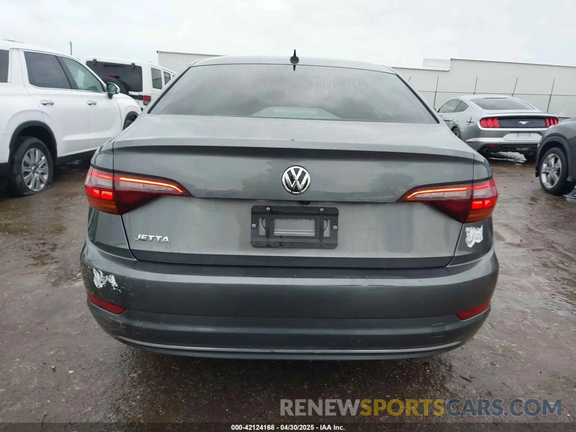 17 Photograph of a damaged car 3VWCB7BU7KM139071 VOLKSWAGEN JETTA 2019