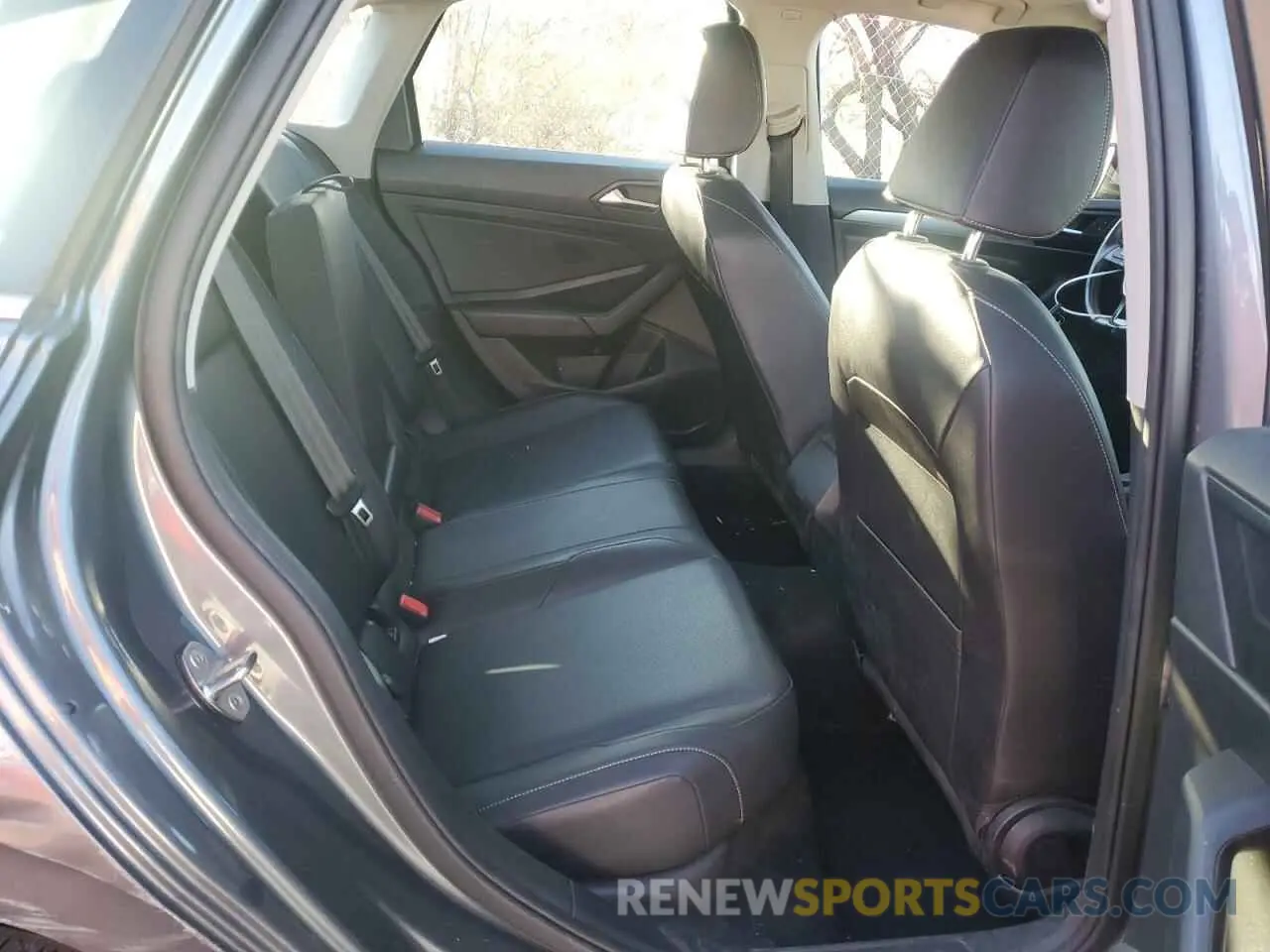 10 Photograph of a damaged car 3VWCB7BU7KM142326 VOLKSWAGEN JETTA 2019