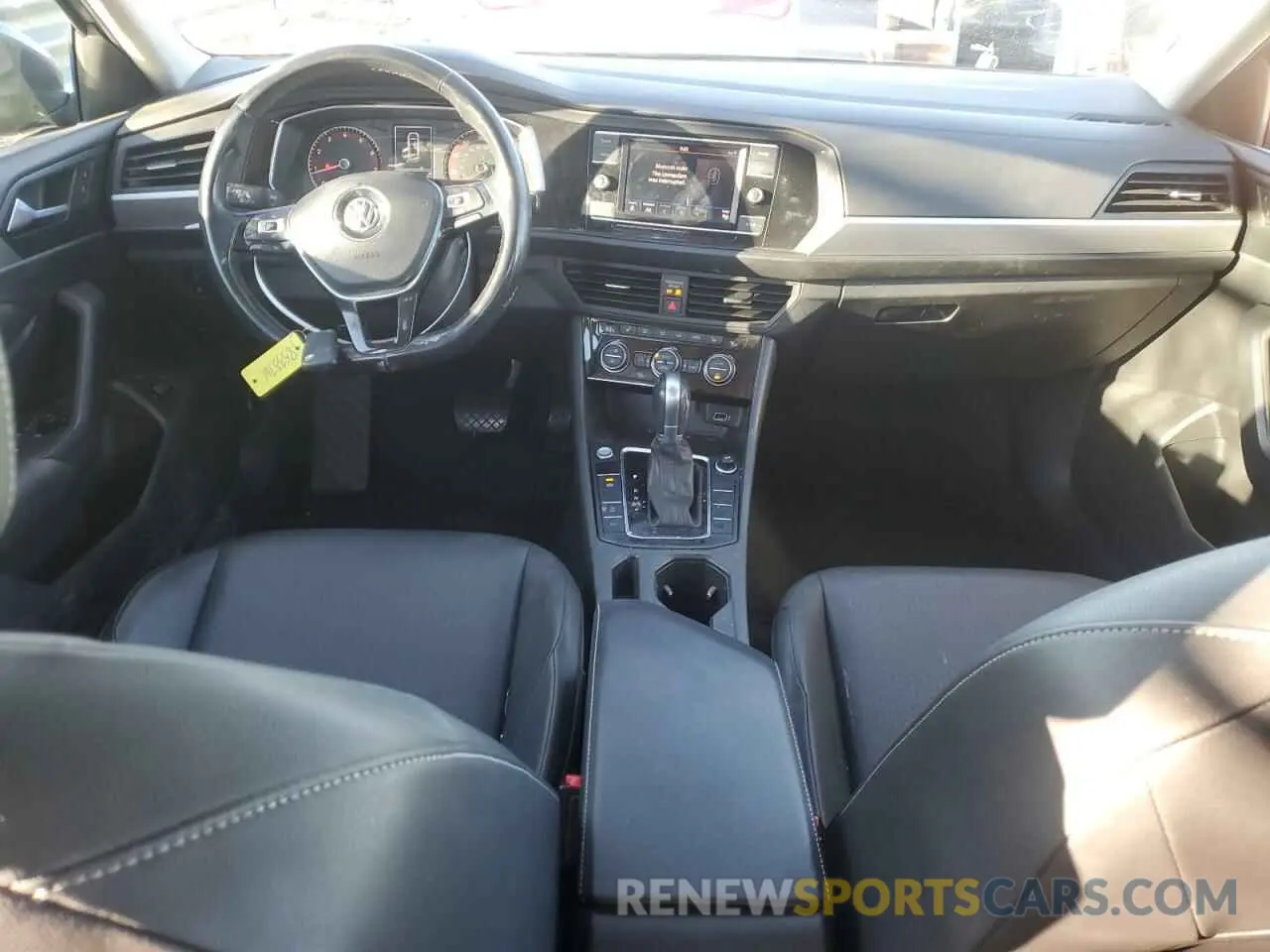 8 Photograph of a damaged car 3VWCB7BU7KM142326 VOLKSWAGEN JETTA 2019