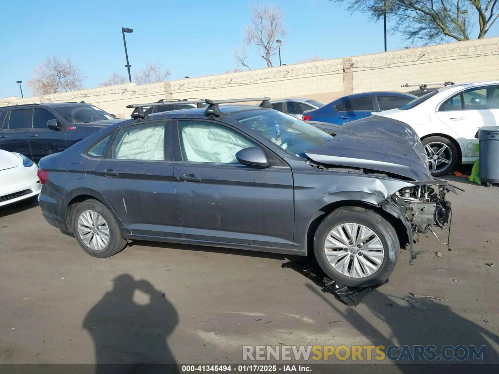 14 Photograph of a damaged car 3VWCB7BU7KM203805 VOLKSWAGEN JETTA 2019