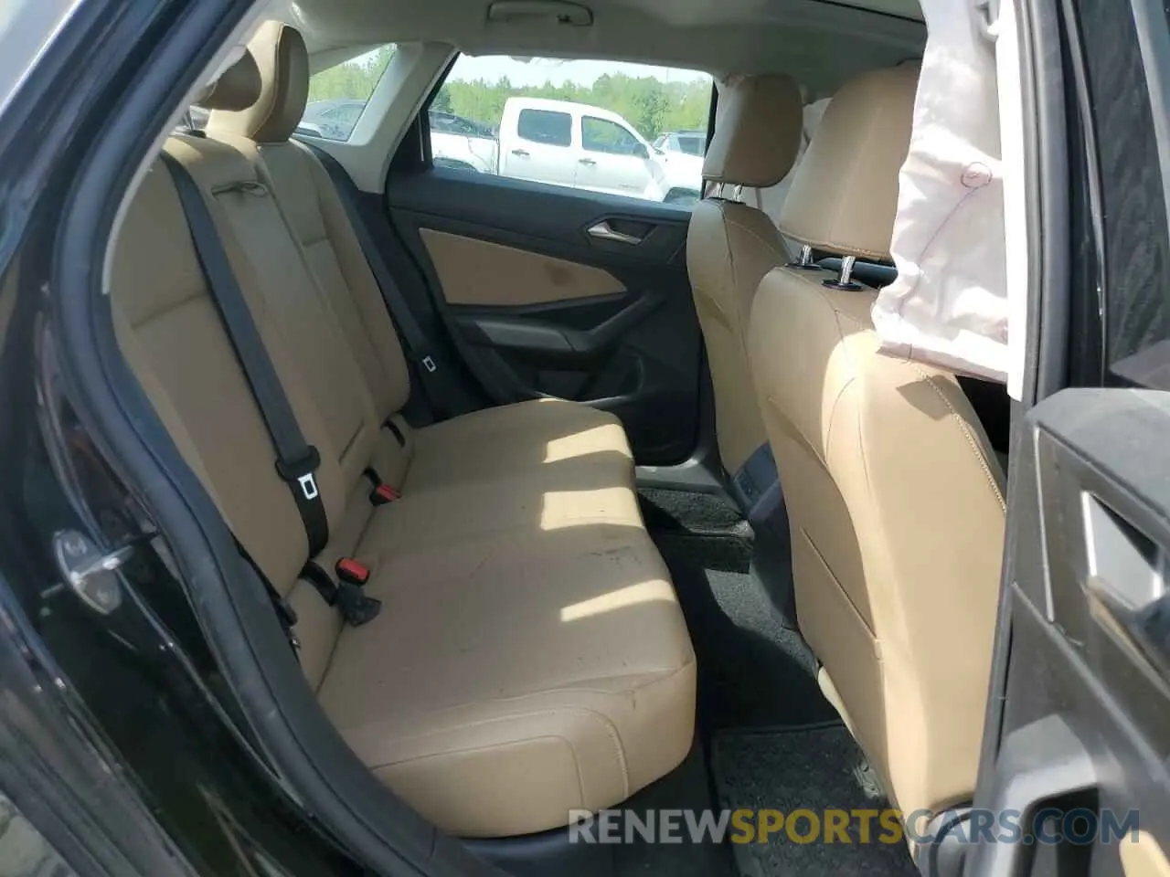 10 Photograph of a damaged car 3VWCB7BU7KM224072 VOLKSWAGEN JETTA 2019