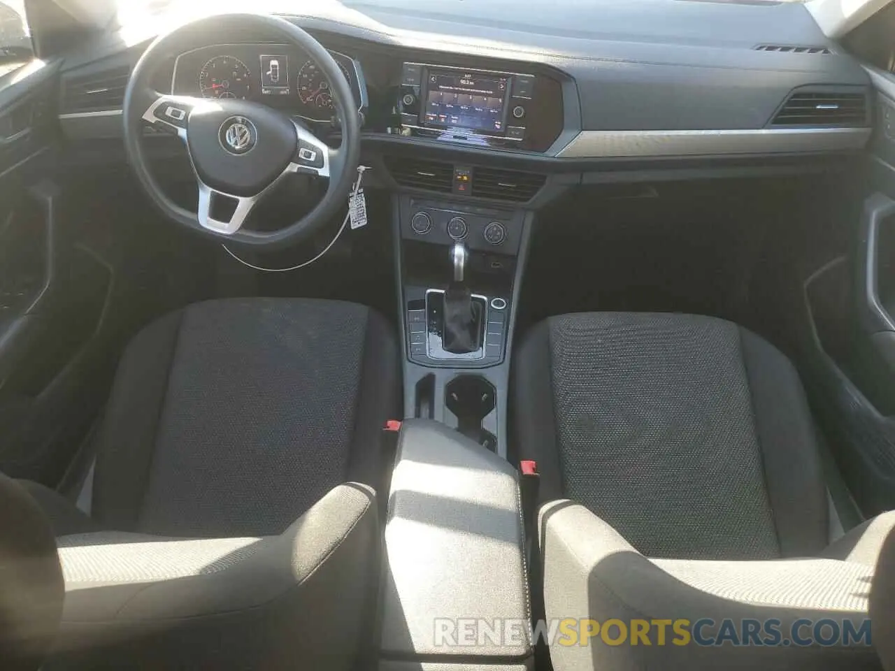 8 Photograph of a damaged car 3VWCB7BU7KM234827 VOLKSWAGEN JETTA 2019