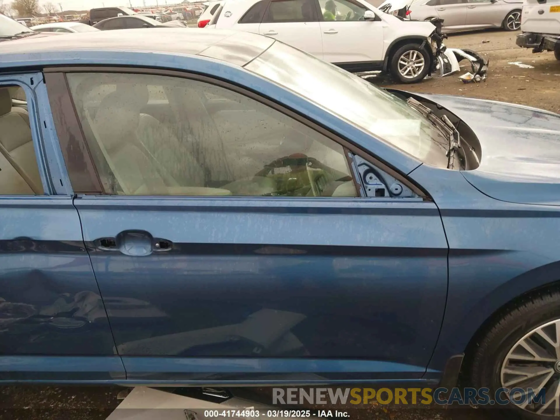 19 Photograph of a damaged car 3VWCB7BU7KM244533 VOLKSWAGEN JETTA 2019