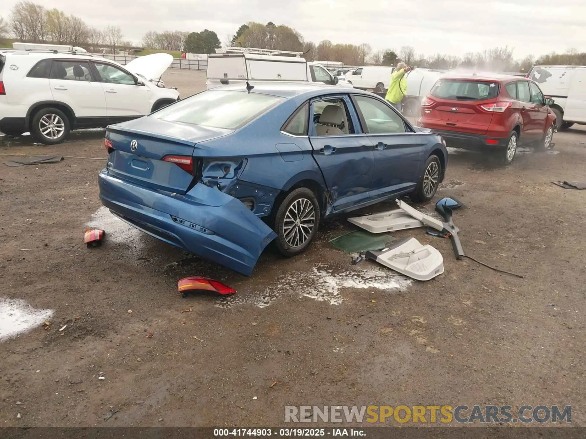 4 Photograph of a damaged car 3VWCB7BU7KM244533 VOLKSWAGEN JETTA 2019