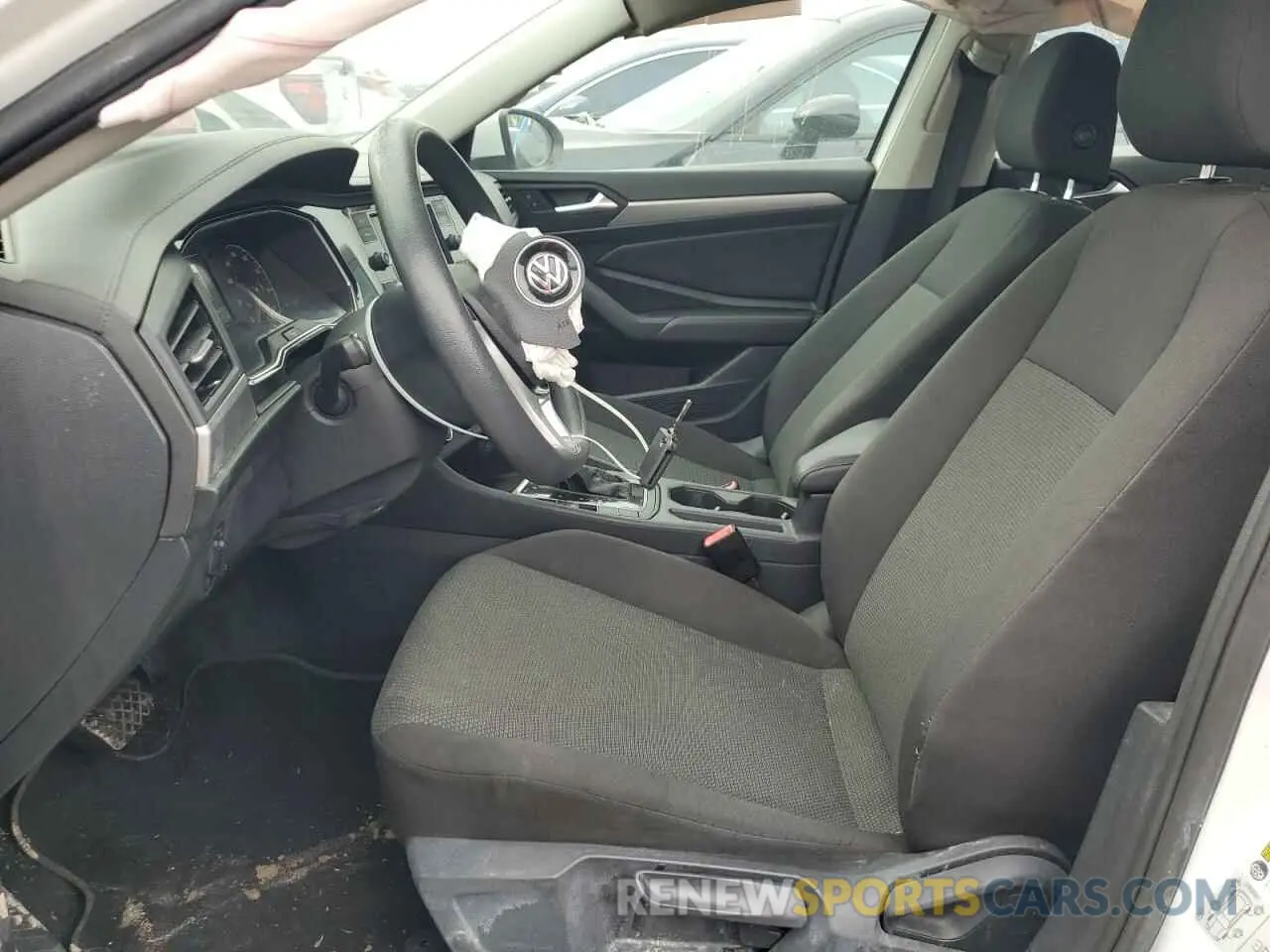 7 Photograph of a damaged car 3VWCB7BU8KM130010 VOLKSWAGEN JETTA 2019