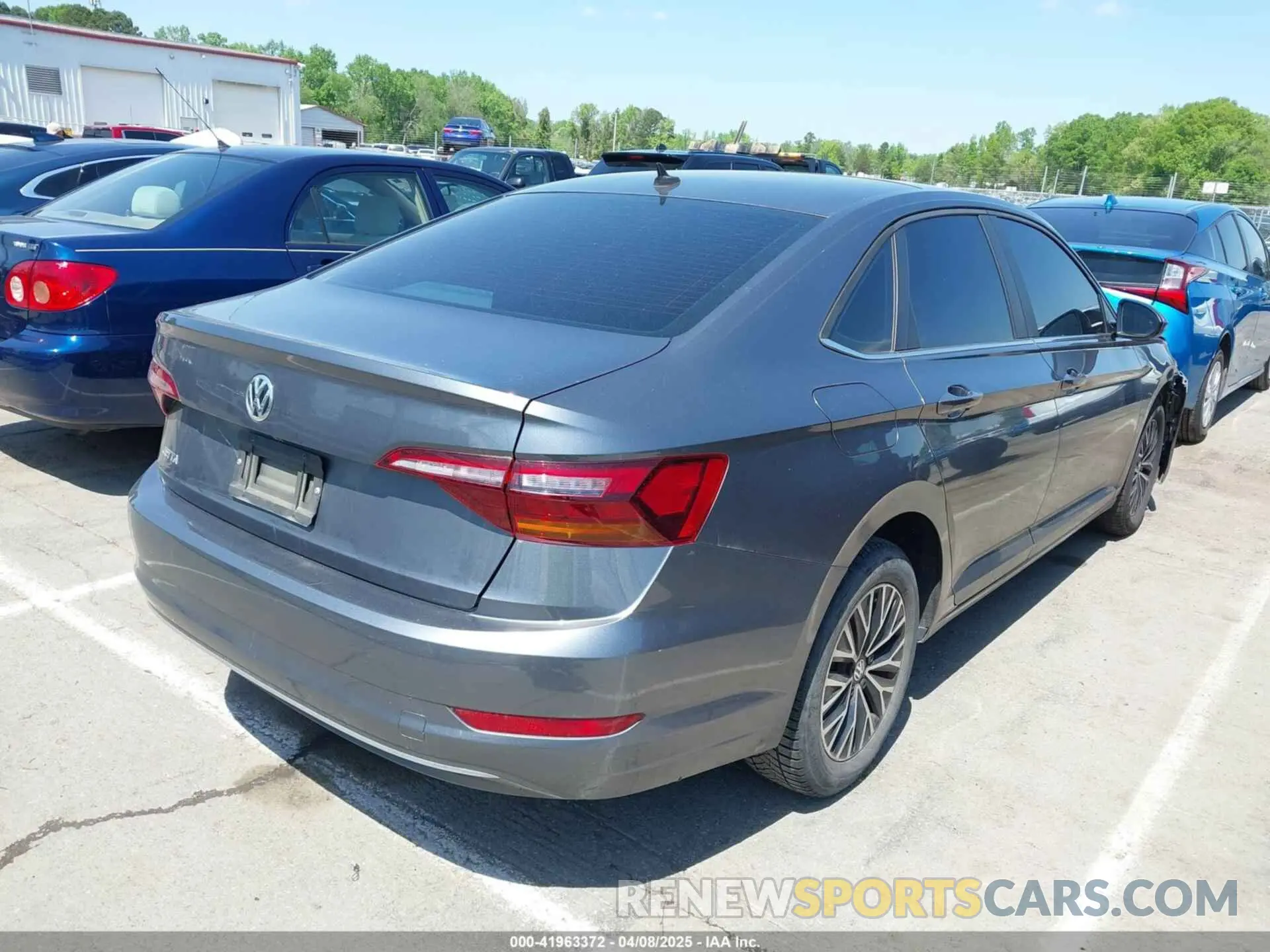 4 Photograph of a damaged car 3VWCB7BU8KM176906 VOLKSWAGEN JETTA 2019