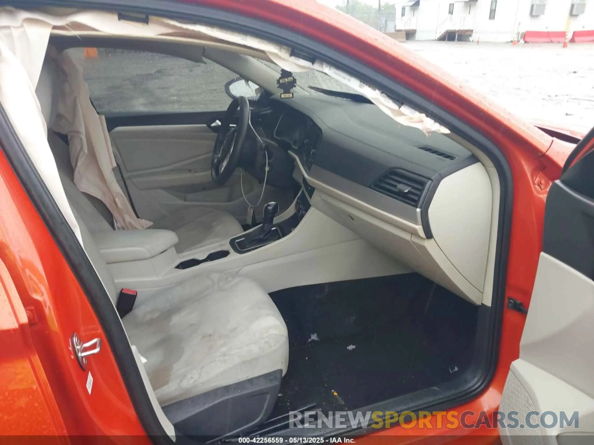 5 Photograph of a damaged car 3VWCB7BU8KM232522 VOLKSWAGEN JETTA 2019