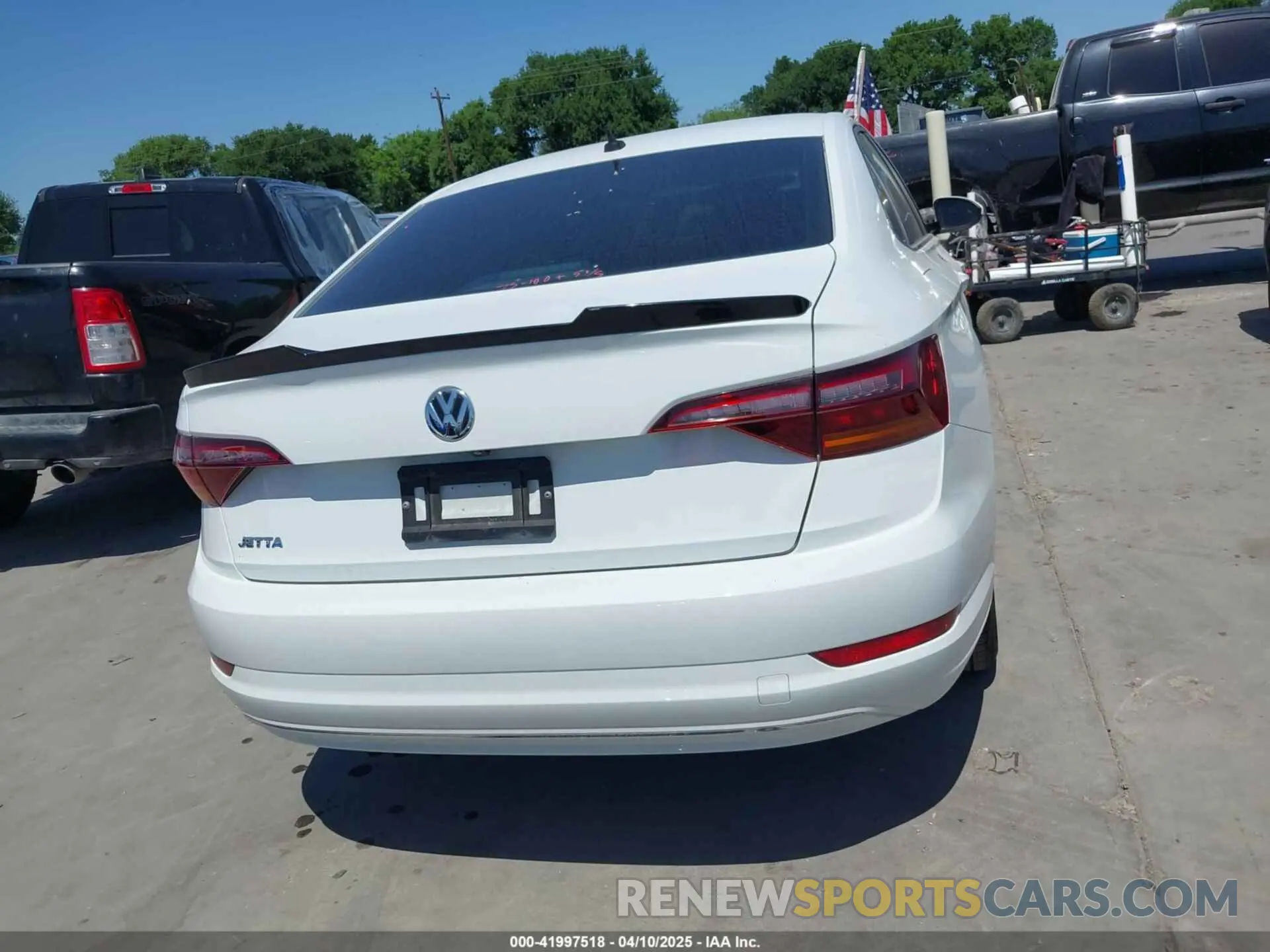 16 Photograph of a damaged car 3VWCB7BU9KM144272 VOLKSWAGEN JETTA 2019