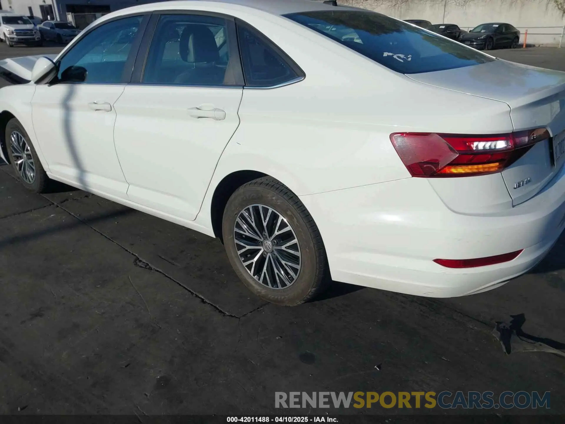 3 Photograph of a damaged car 3VWCB7BU9KM200145 VOLKSWAGEN JETTA 2019