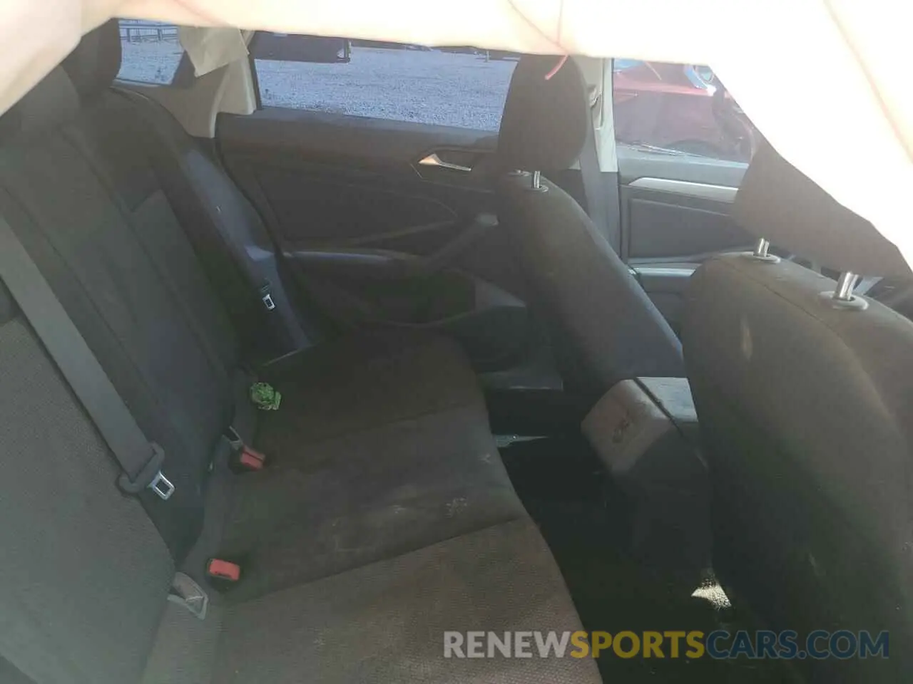 10 Photograph of a damaged car 3VWCB7BU9KM237258 VOLKSWAGEN JETTA 2019