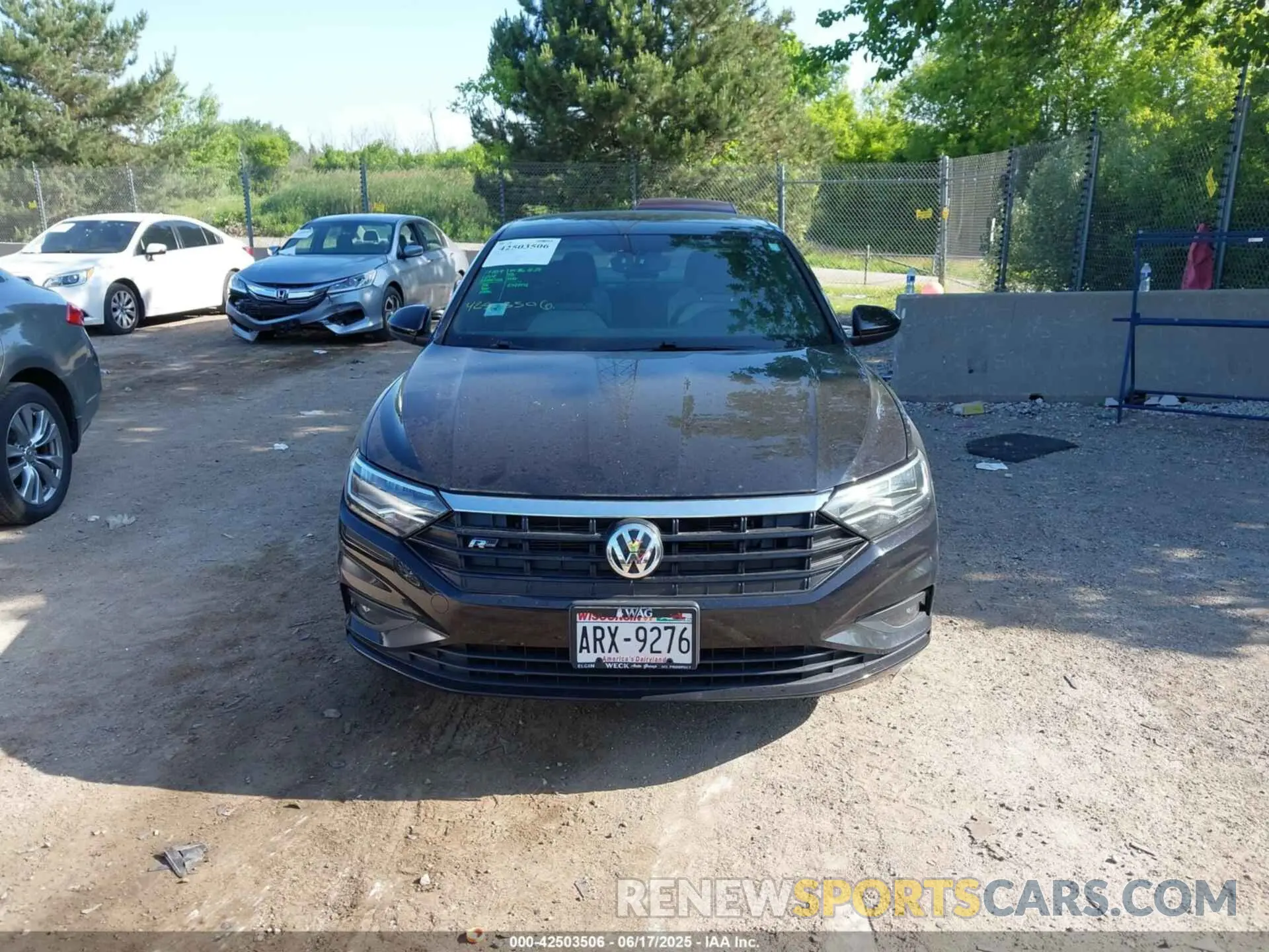 11 Photograph of a damaged car 3VWCB7BU9KM272513 VOLKSWAGEN JETTA 2019