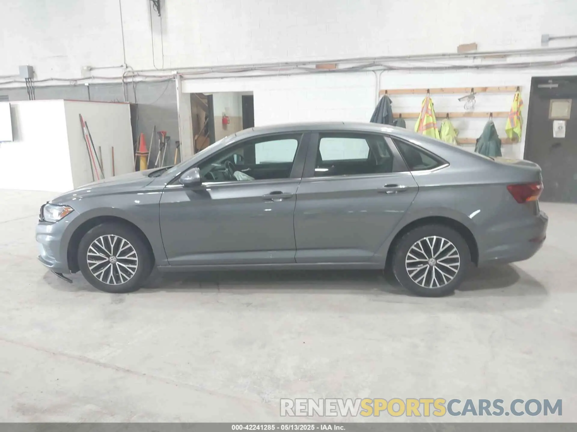 14 Photograph of a damaged car 3VWCB7BUXKM133894 VOLKSWAGEN JETTA 2019