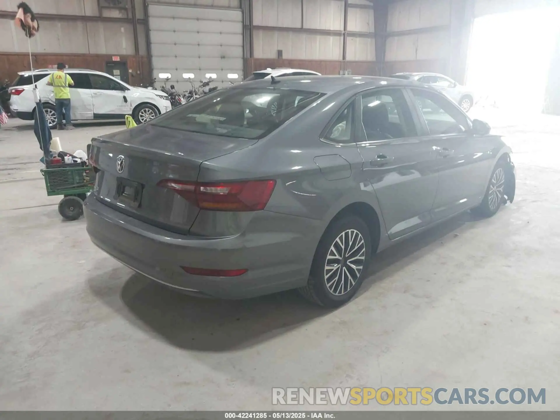 4 Photograph of a damaged car 3VWCB7BUXKM133894 VOLKSWAGEN JETTA 2019