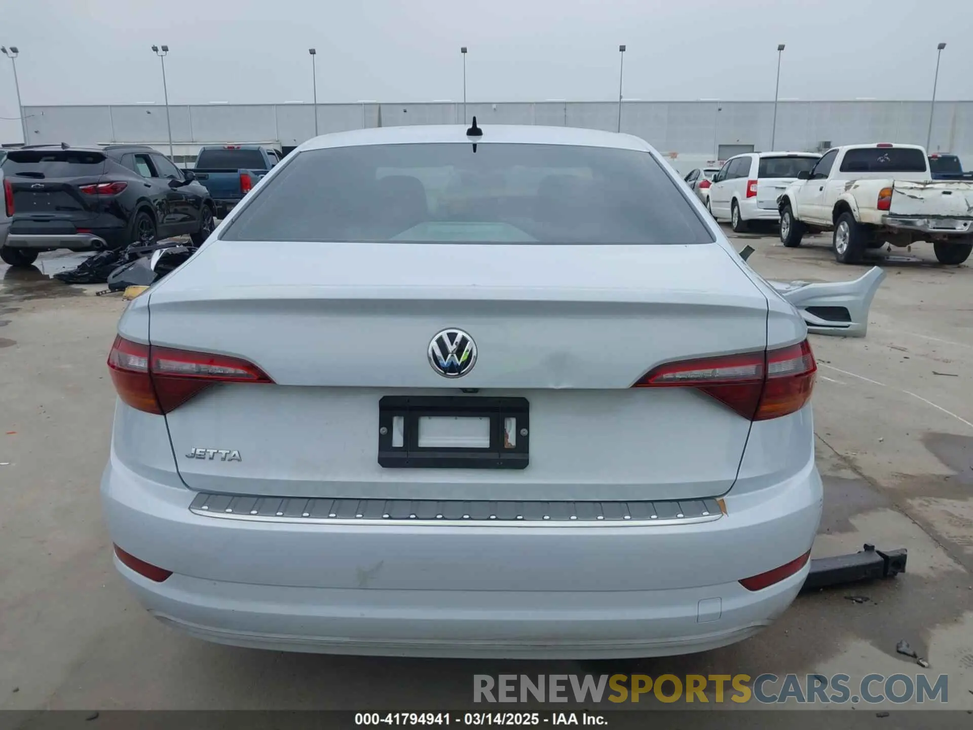 17 Photograph of a damaged car 3VWCB7BUXKM141770 VOLKSWAGEN JETTA 2019
