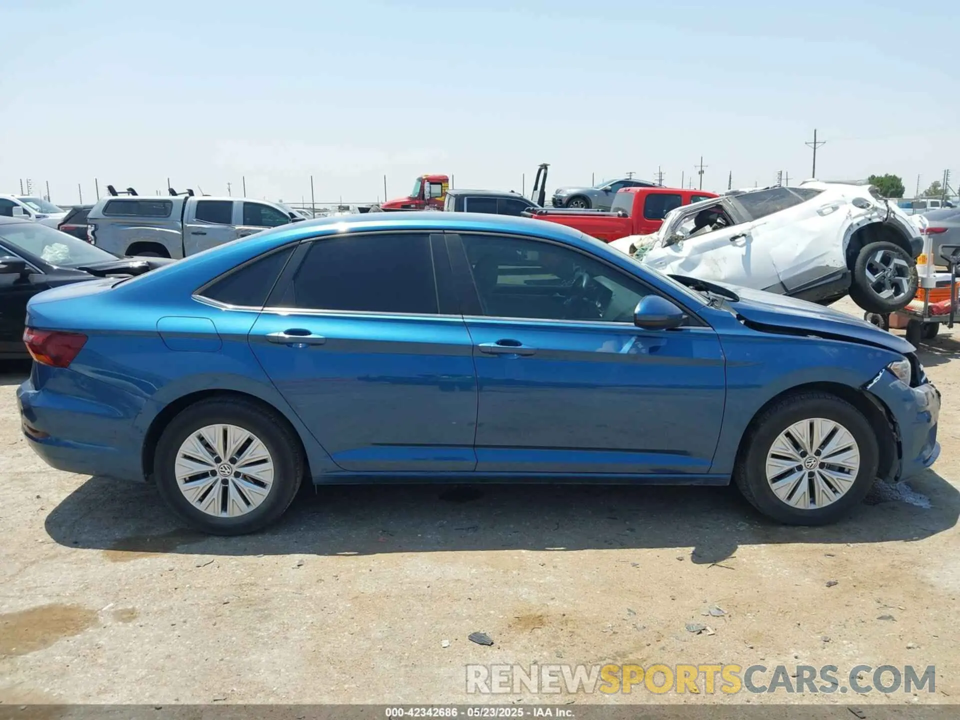 13 Photograph of a damaged car 3VWCB7BUXKM202289 VOLKSWAGEN JETTA 2019