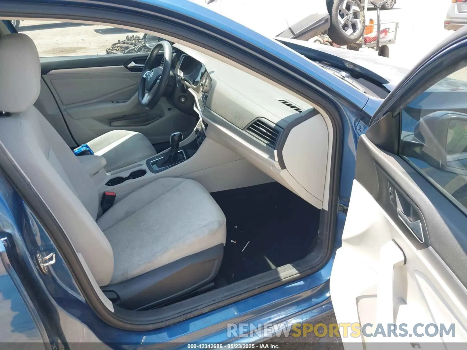 5 Photograph of a damaged car 3VWCB7BUXKM202289 VOLKSWAGEN JETTA 2019