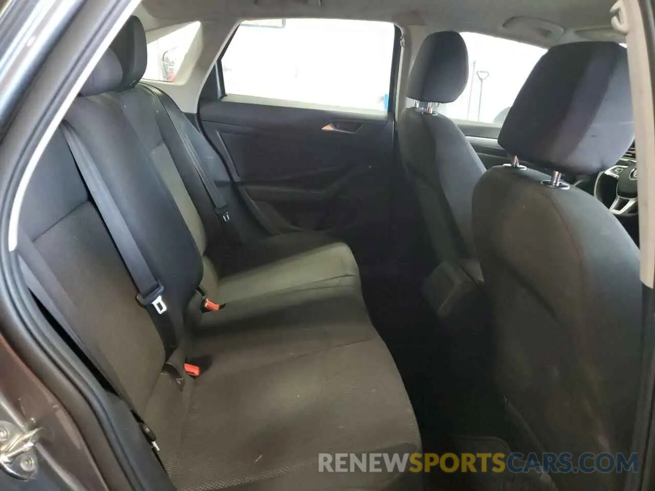 10 Photograph of a damaged car 3VWCB7BUXKM249337 VOLKSWAGEN JETTA 2019