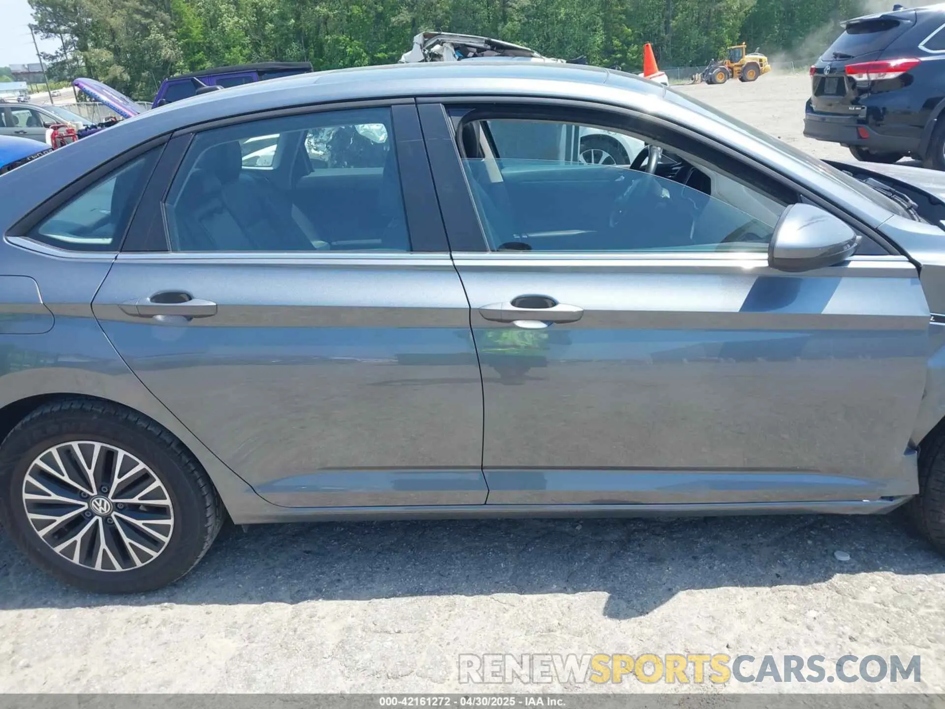 13 Photograph of a damaged car 3VWE57BU0KM110267 VOLKSWAGEN JETTA 2019