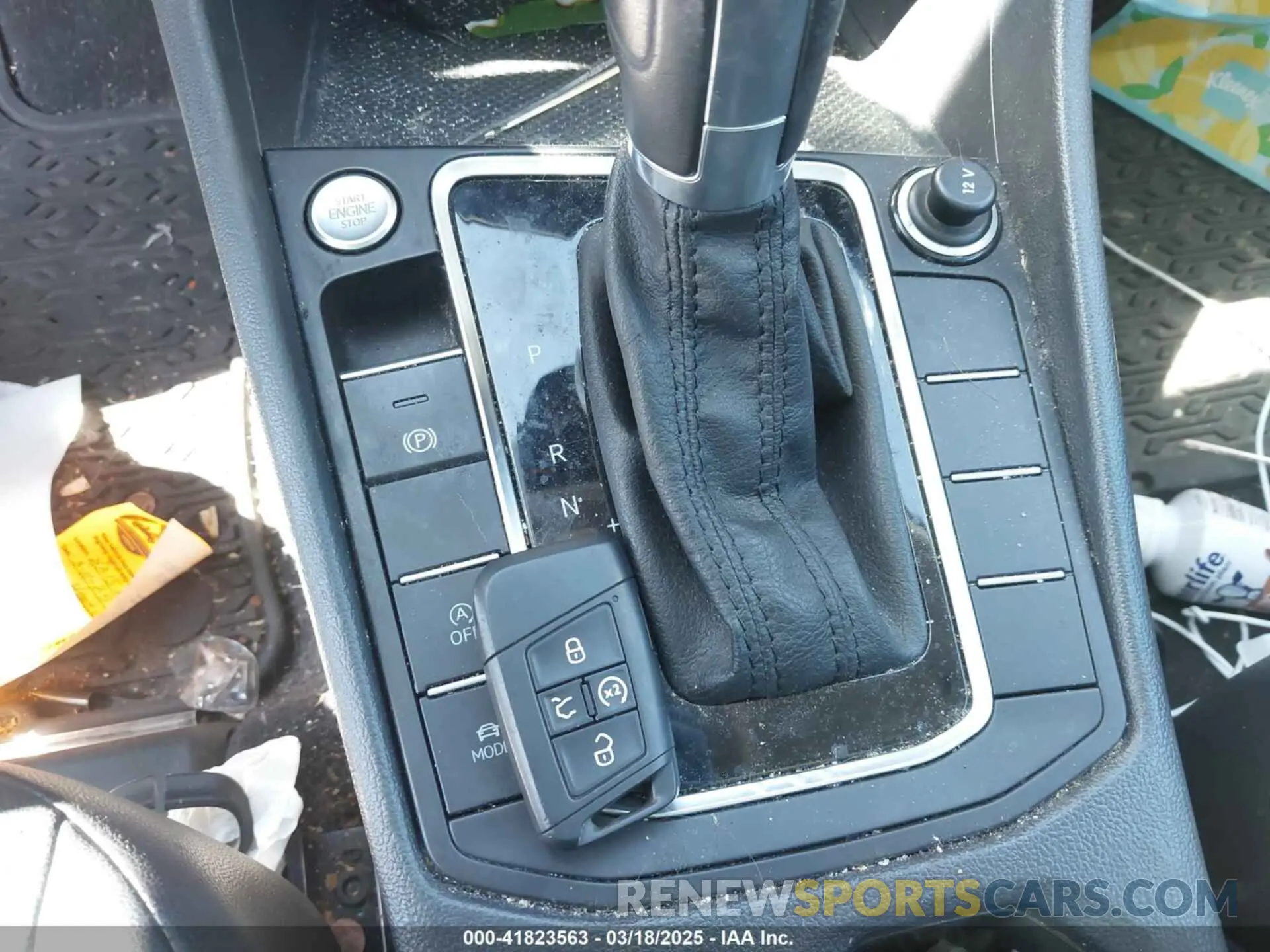 11 Photograph of a damaged car 3VWE57BU0KM118403 VOLKSWAGEN JETTA 2019