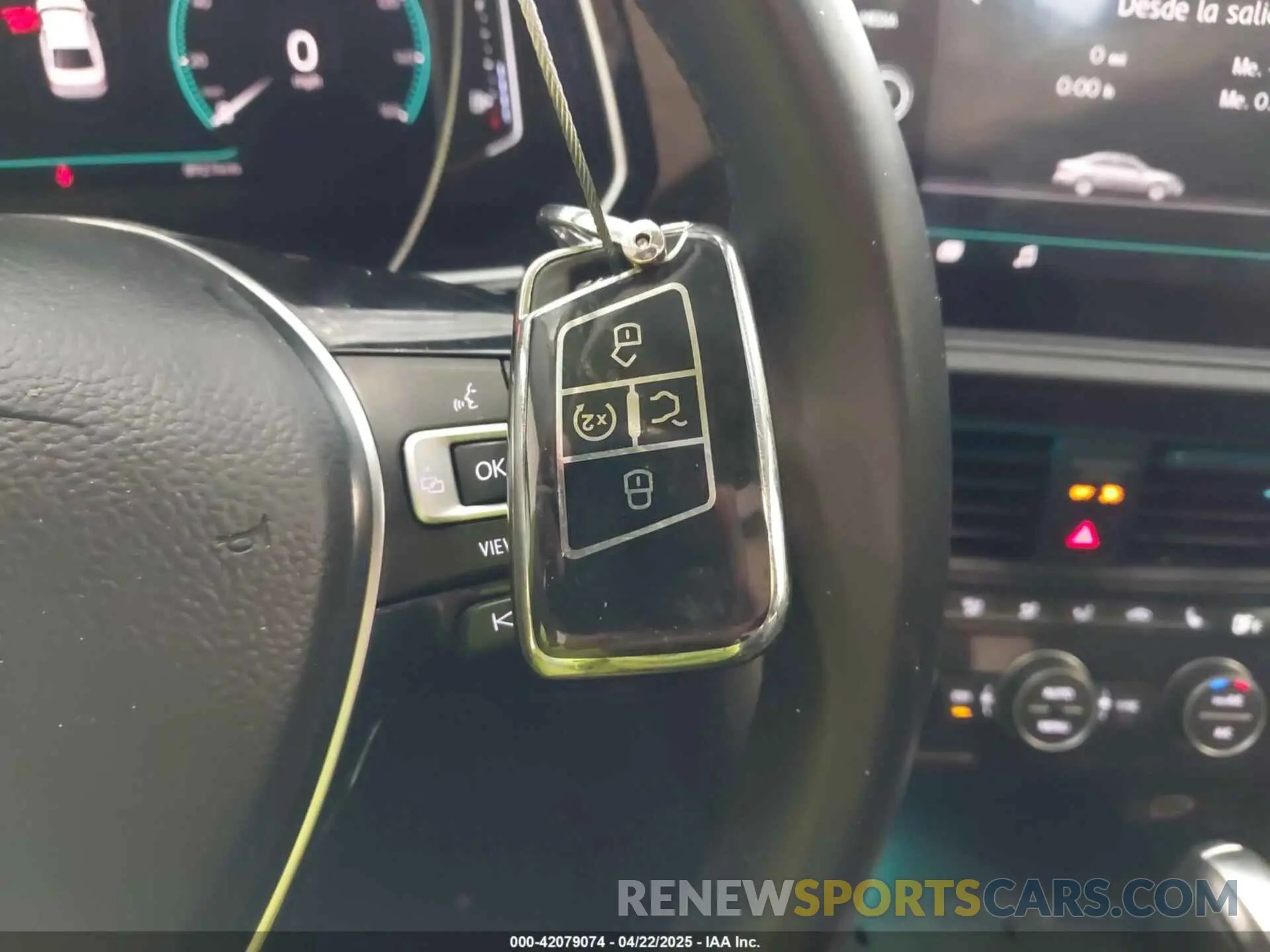 11 Photograph of a damaged car 3VWE57BU0KM236614 VOLKSWAGEN JETTA 2019