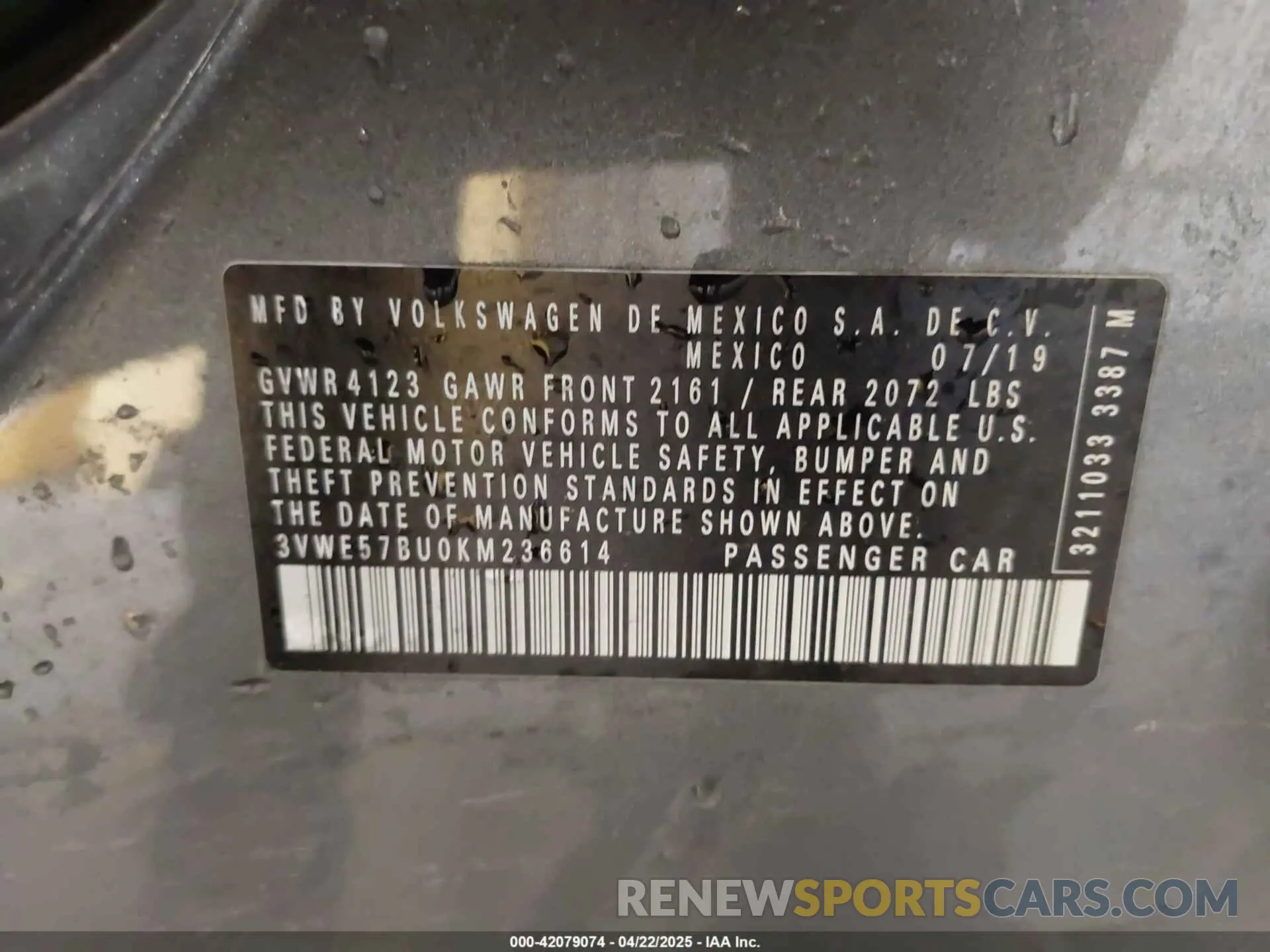 9 Photograph of a damaged car 3VWE57BU0KM236614 VOLKSWAGEN JETTA 2019