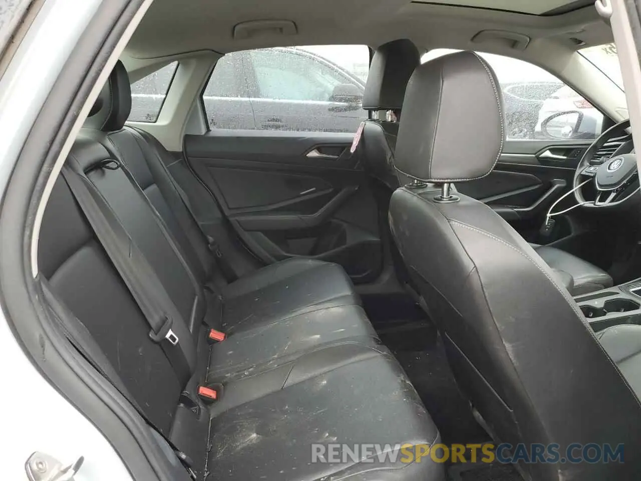 10 Photograph of a damaged car 3VWE57BU2KM048631 VOLKSWAGEN JETTA 2019