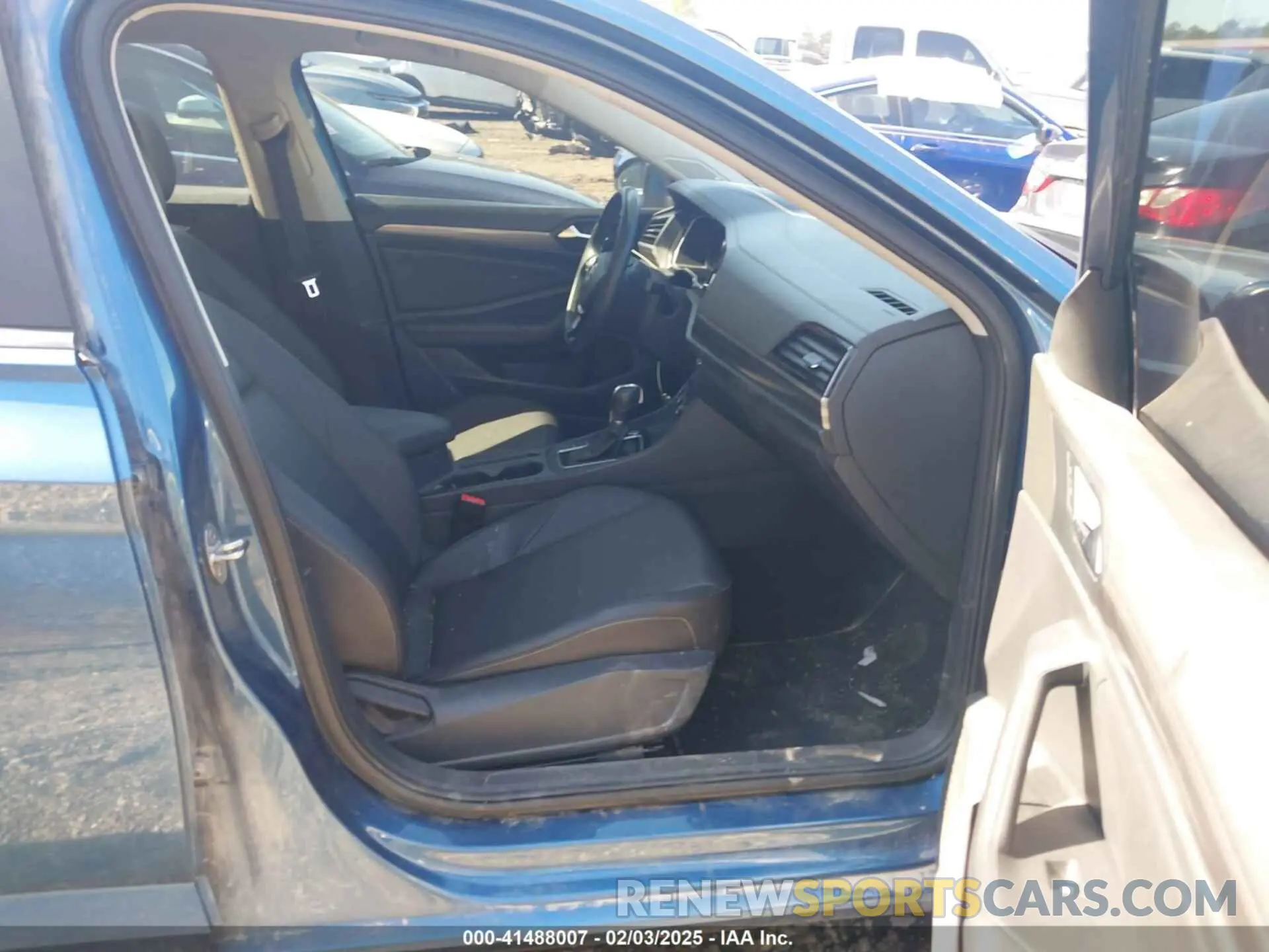 5 Photograph of a damaged car 3VWE57BU5KM163658 VOLKSWAGEN JETTA 2019
