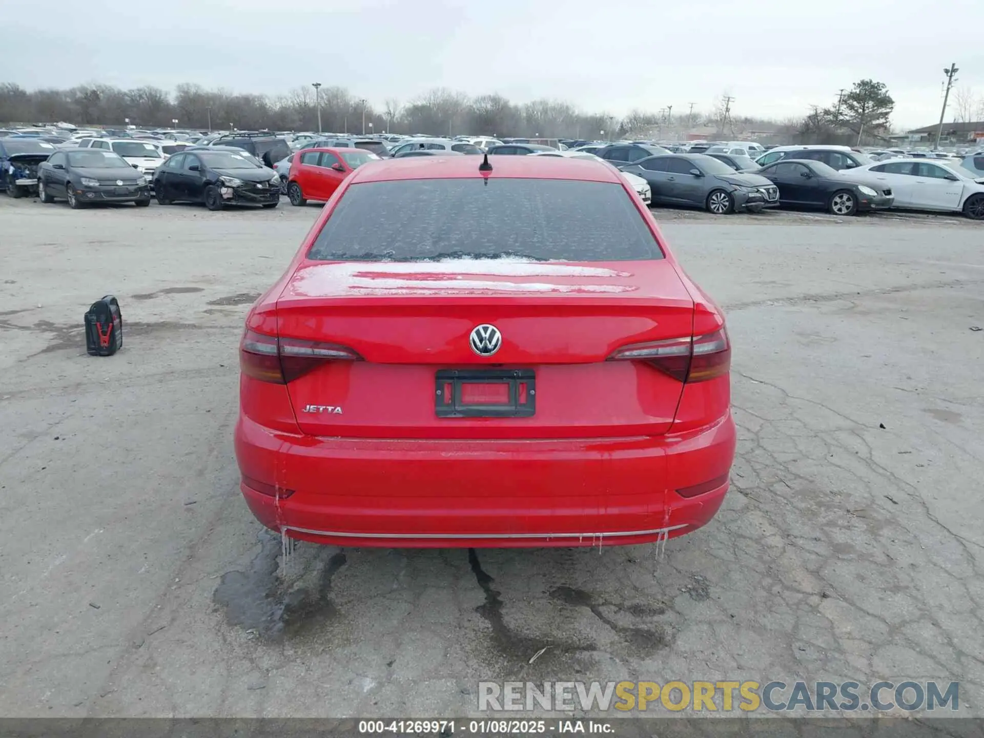 17 Photograph of a damaged car 3VWE57BU6KM198063 VOLKSWAGEN JETTA 2019