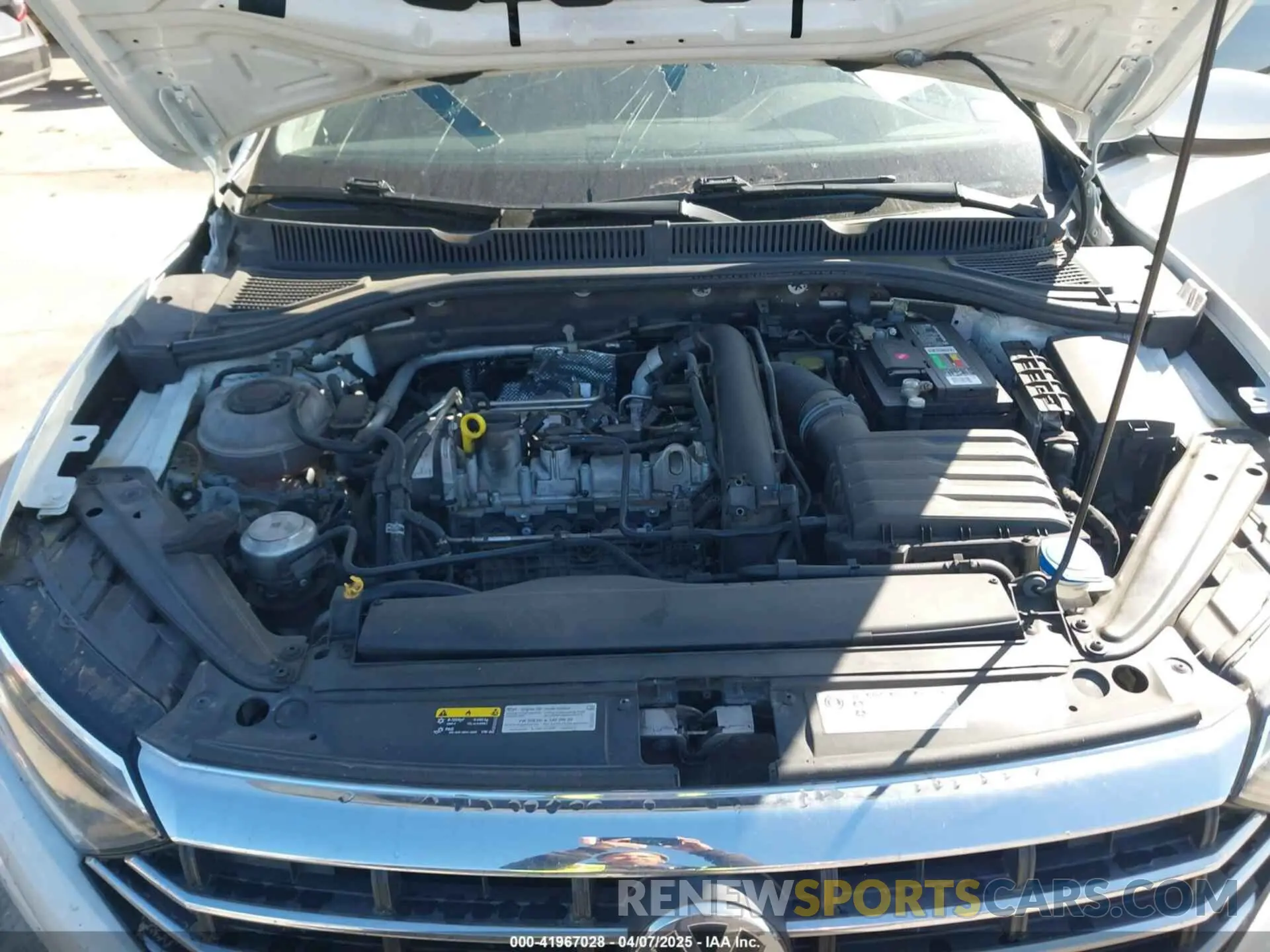 10 Photograph of a damaged car 3VWE57BU7KM263633 VOLKSWAGEN JETTA 2019