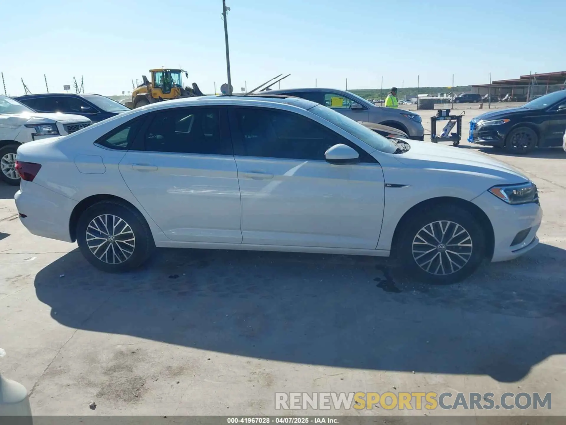 13 Photograph of a damaged car 3VWE57BU7KM263633 VOLKSWAGEN JETTA 2019