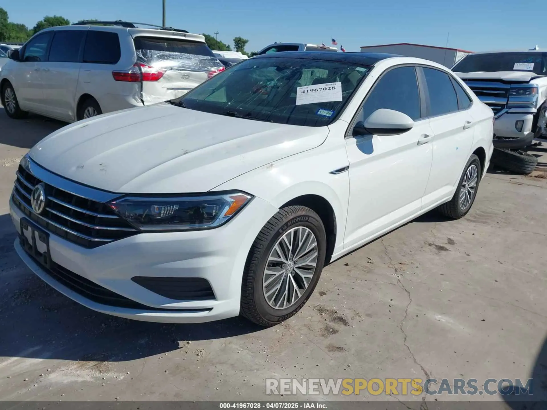 2 Photograph of a damaged car 3VWE57BU7KM263633 VOLKSWAGEN JETTA 2019