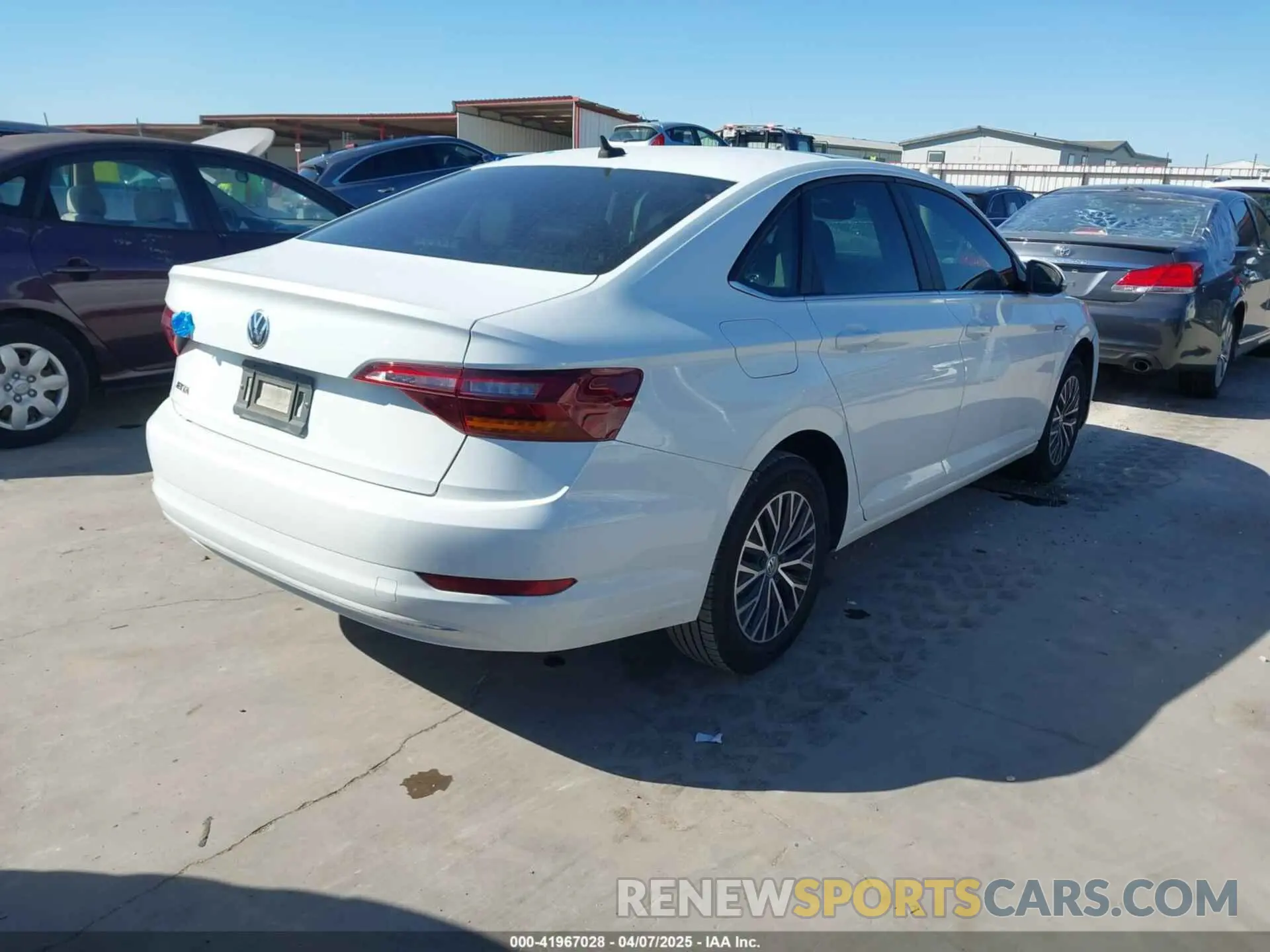 4 Photograph of a damaged car 3VWE57BU7KM263633 VOLKSWAGEN JETTA 2019