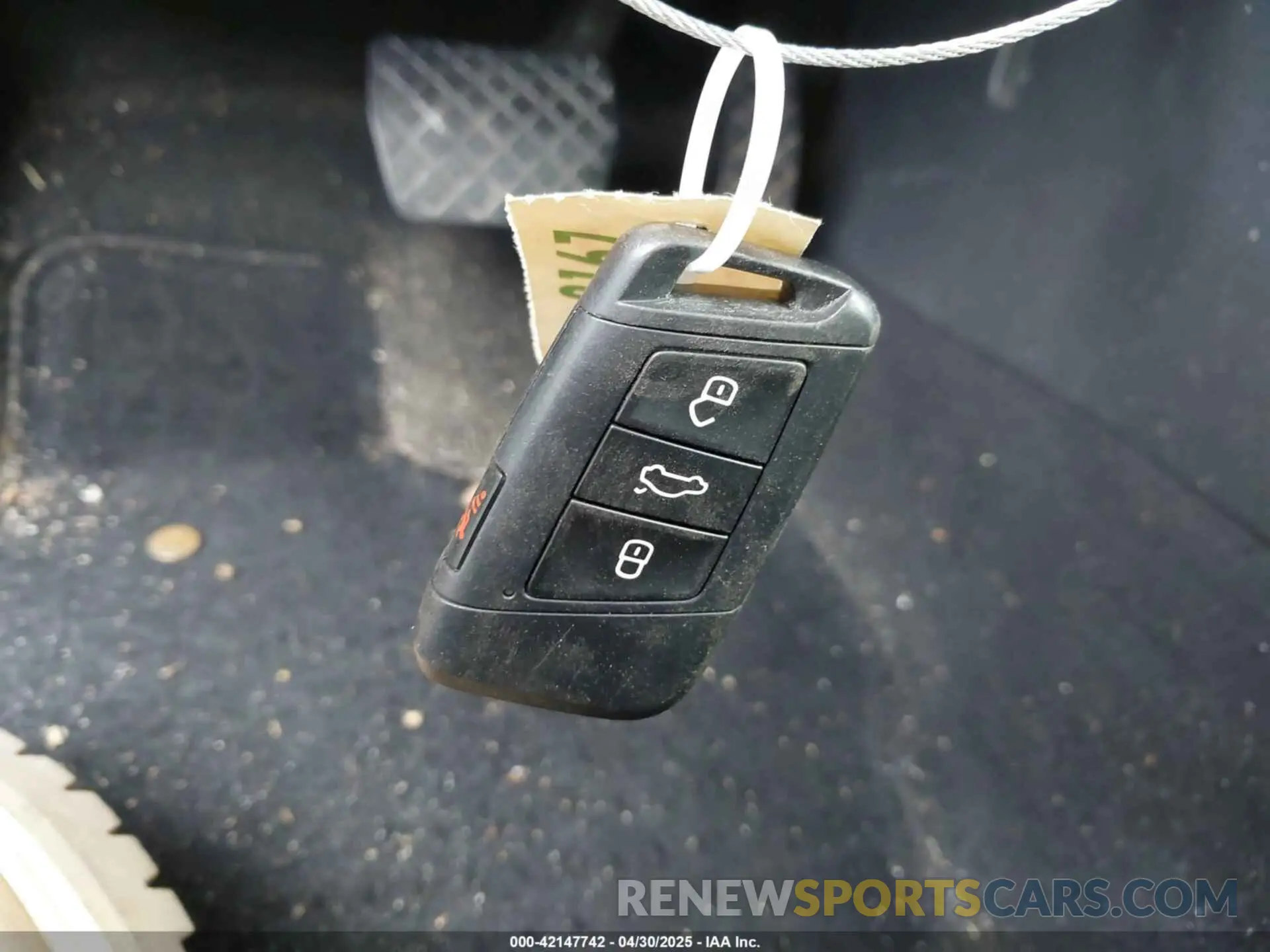 11 Photograph of a damaged car 3VWE57BU7KM264717 VOLKSWAGEN JETTA 2019